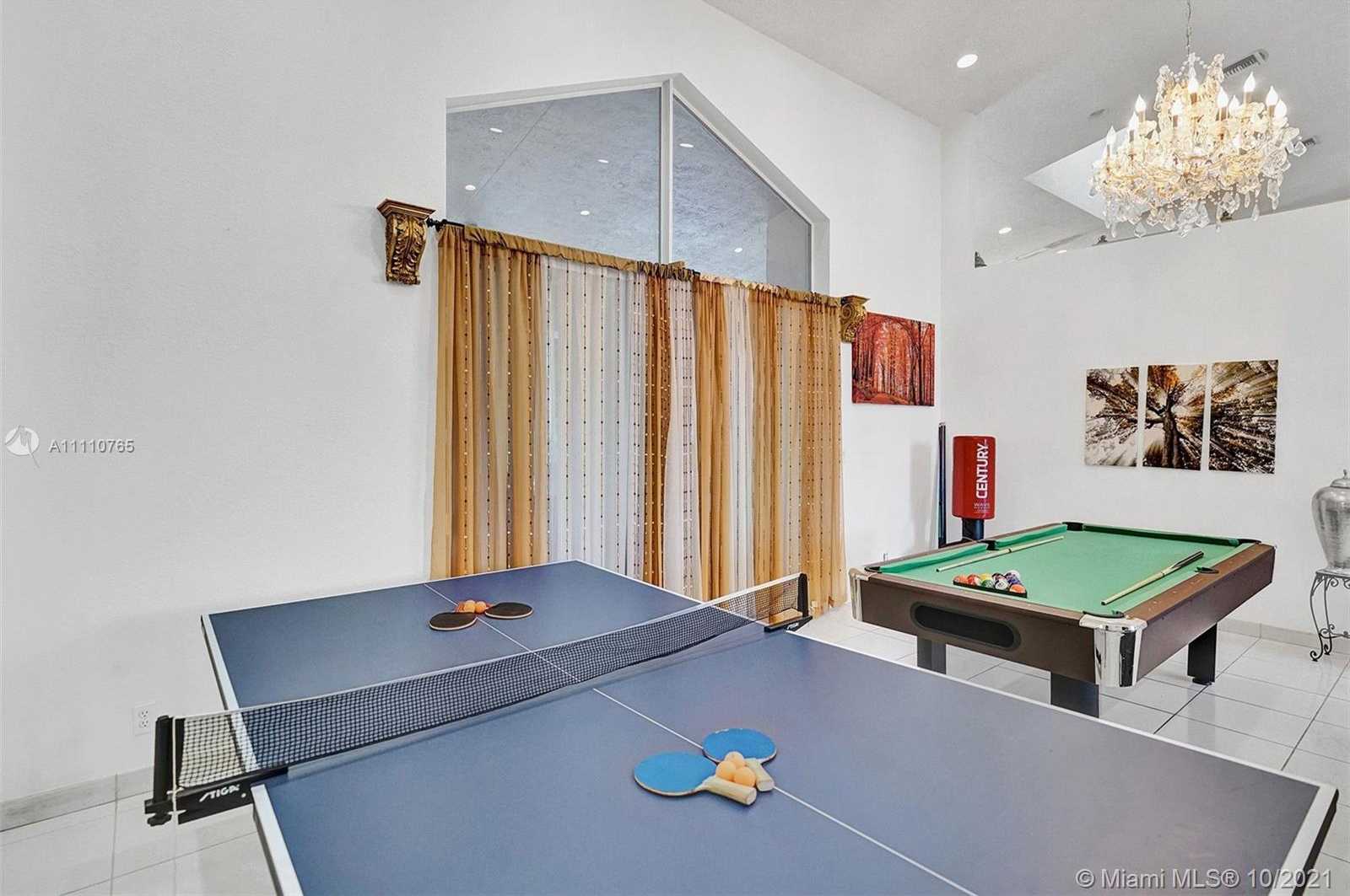 Small Image of 17150 NORTH EAST 10TH AVE, Miami Number 27