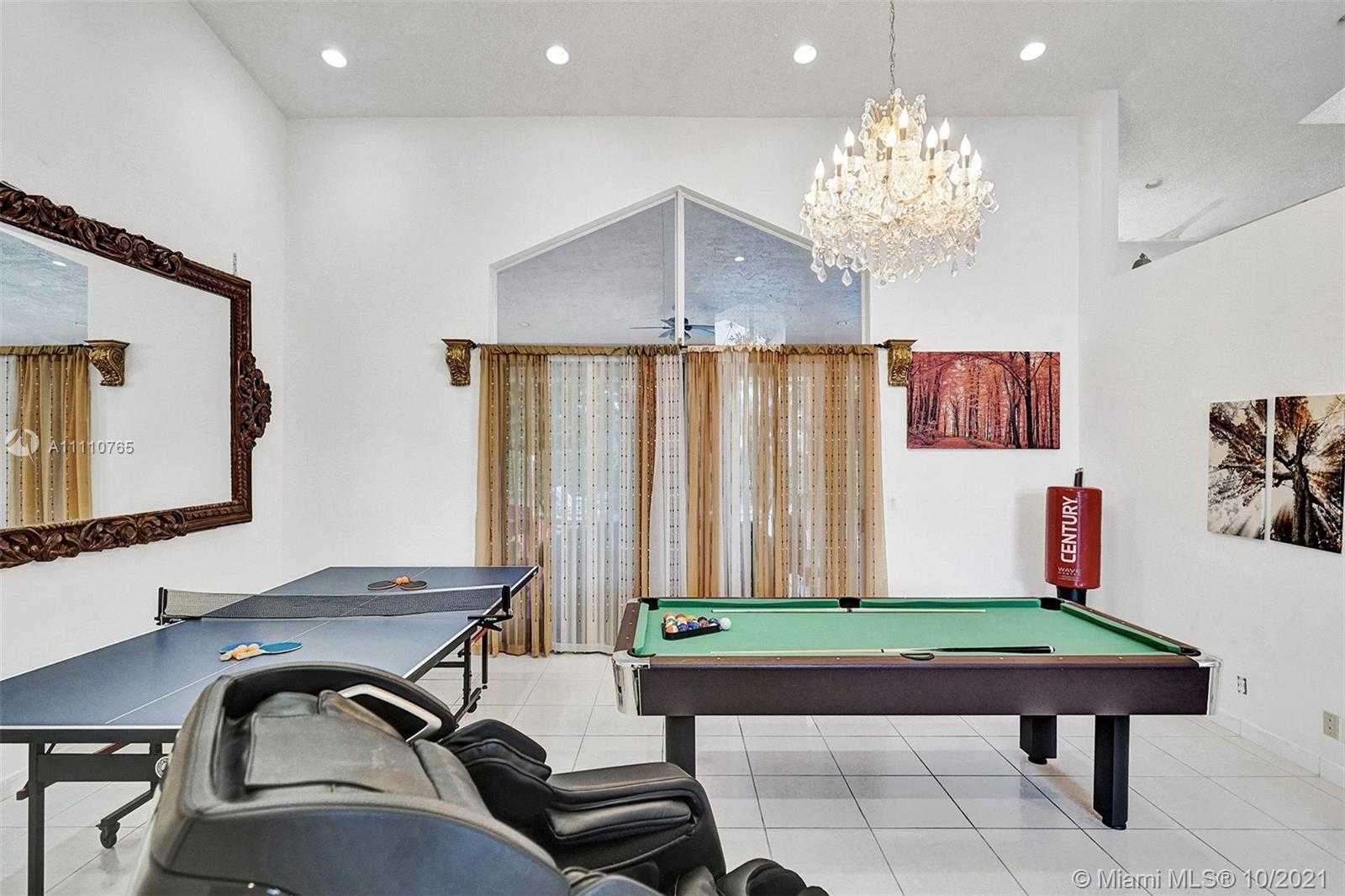 Small Image of 17150 NORTH EAST 10TH AVE, Miami Number 28