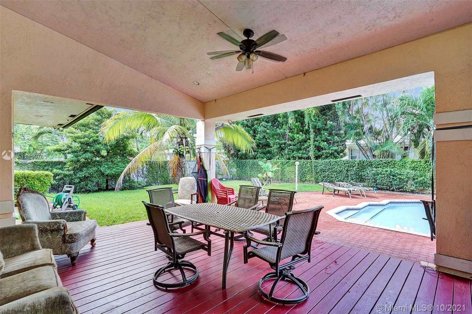 Small Image of 17150 NORTH EAST 10TH AVE, Miami Number 35