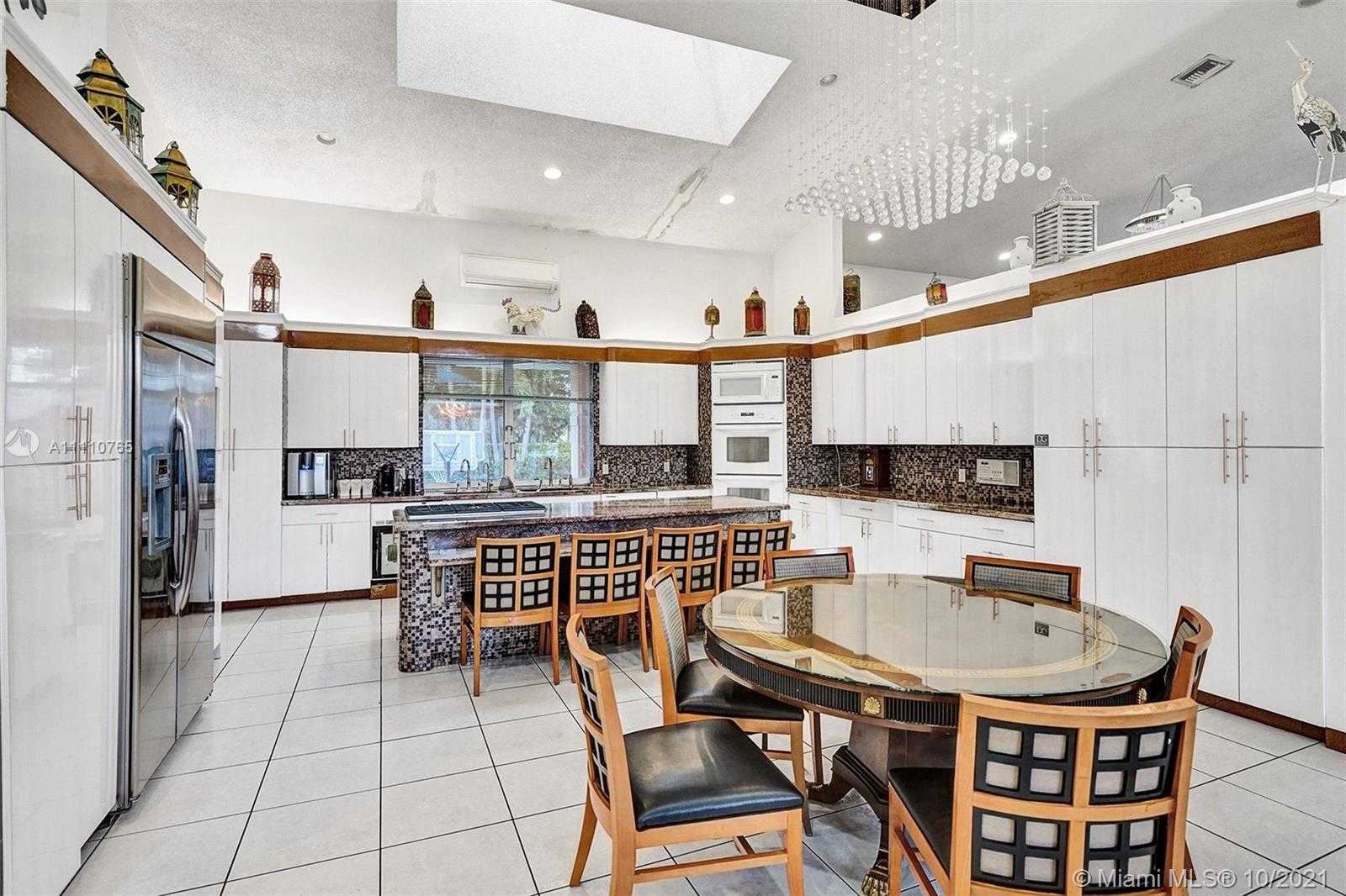 Small Image of 17150 NORTH EAST 10TH AVE, Miami Number 38