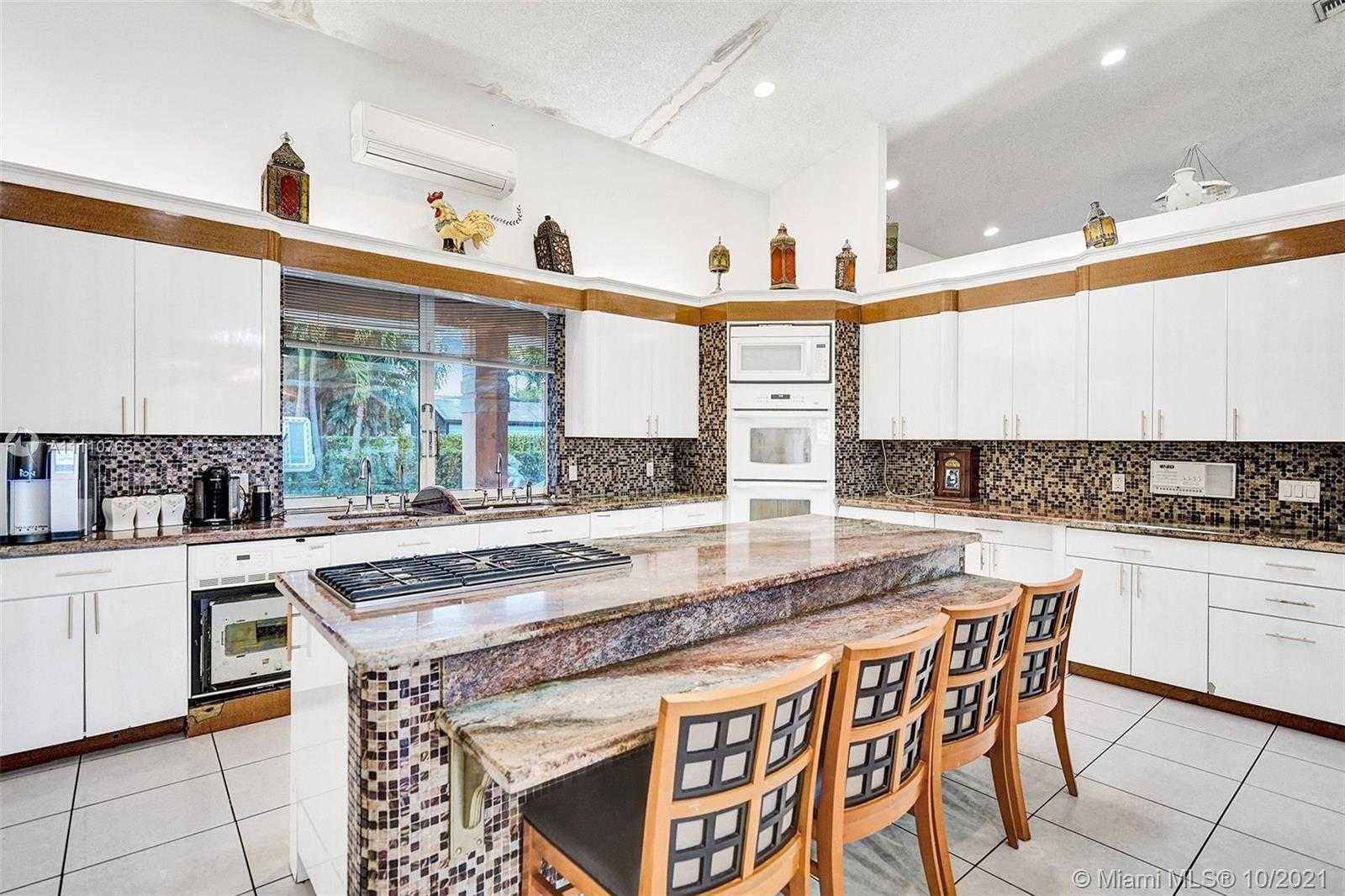 Small Image of 17150 NORTH EAST 10TH AVE, Miami Number 41