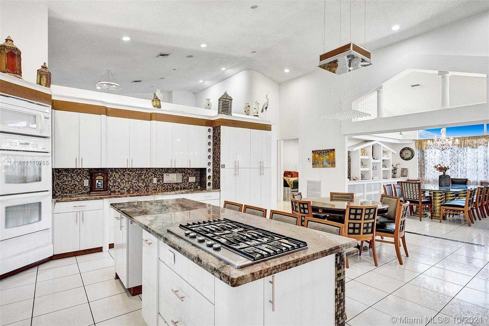 Small Image of 17150 NORTH EAST 10TH AVE, Miami Number 42