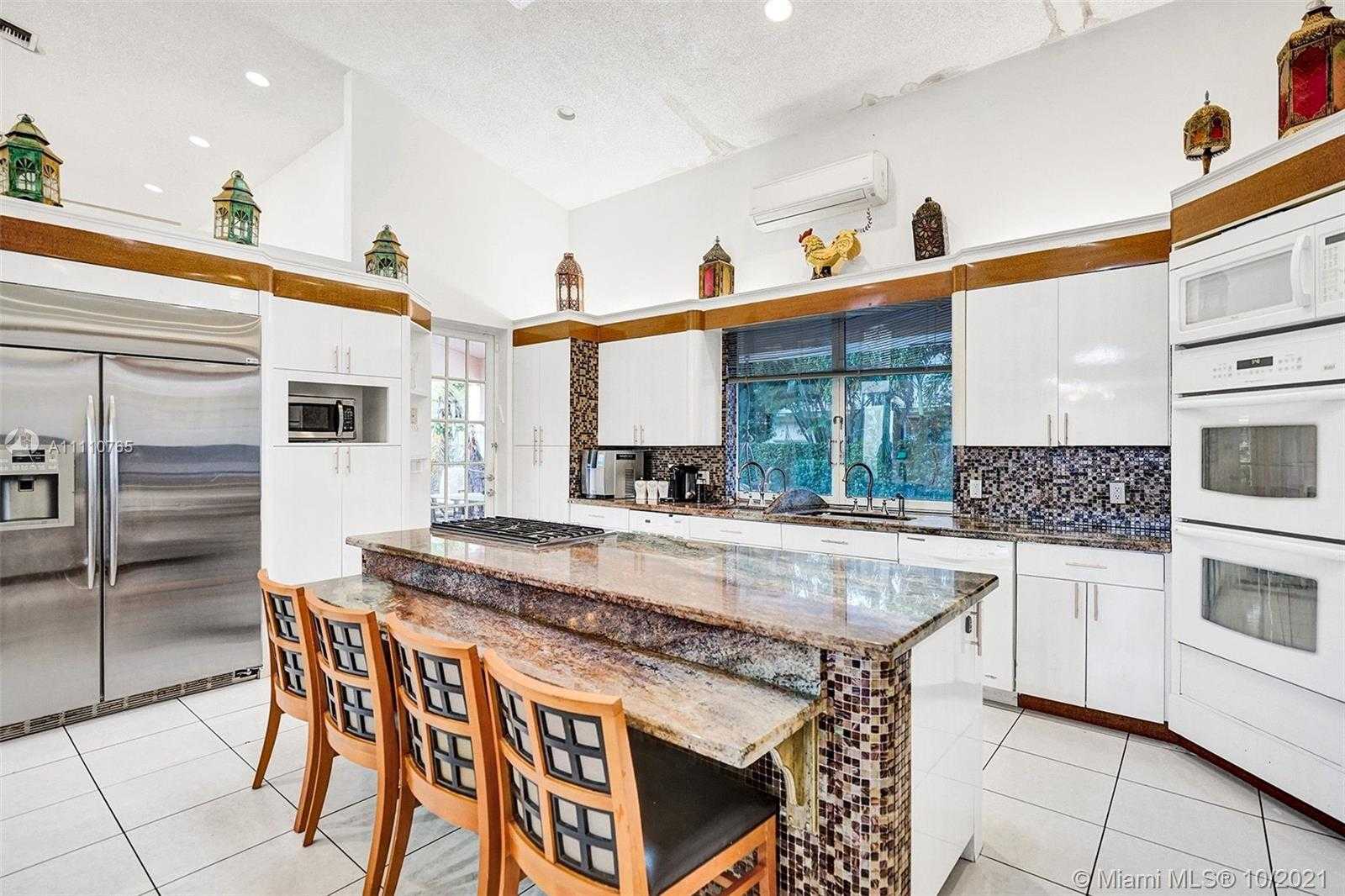 Small Image of 17150 NORTH EAST 10TH AVE, Miami Number 43