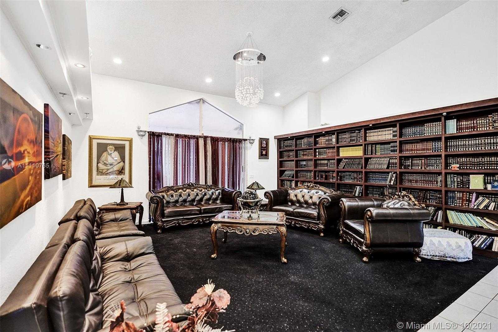 Small Image of 17150 NORTH EAST 10TH AVE, Miami Number 47