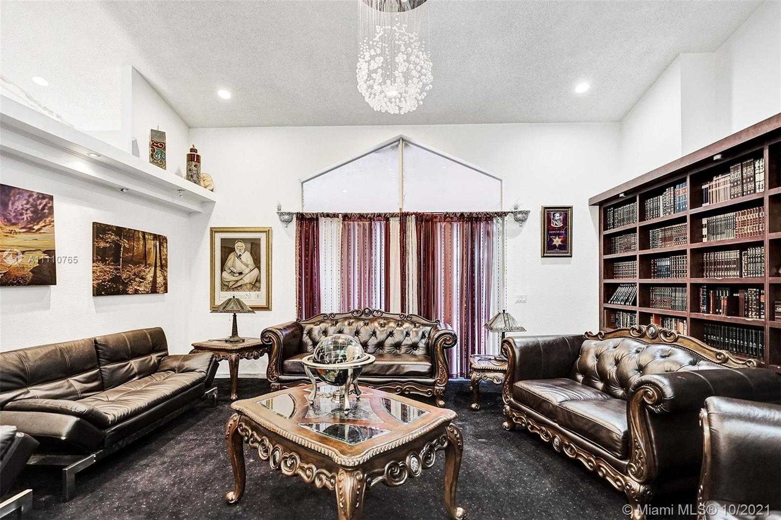 Small Image of 17150 NORTH EAST 10TH AVE, Miami Number 49