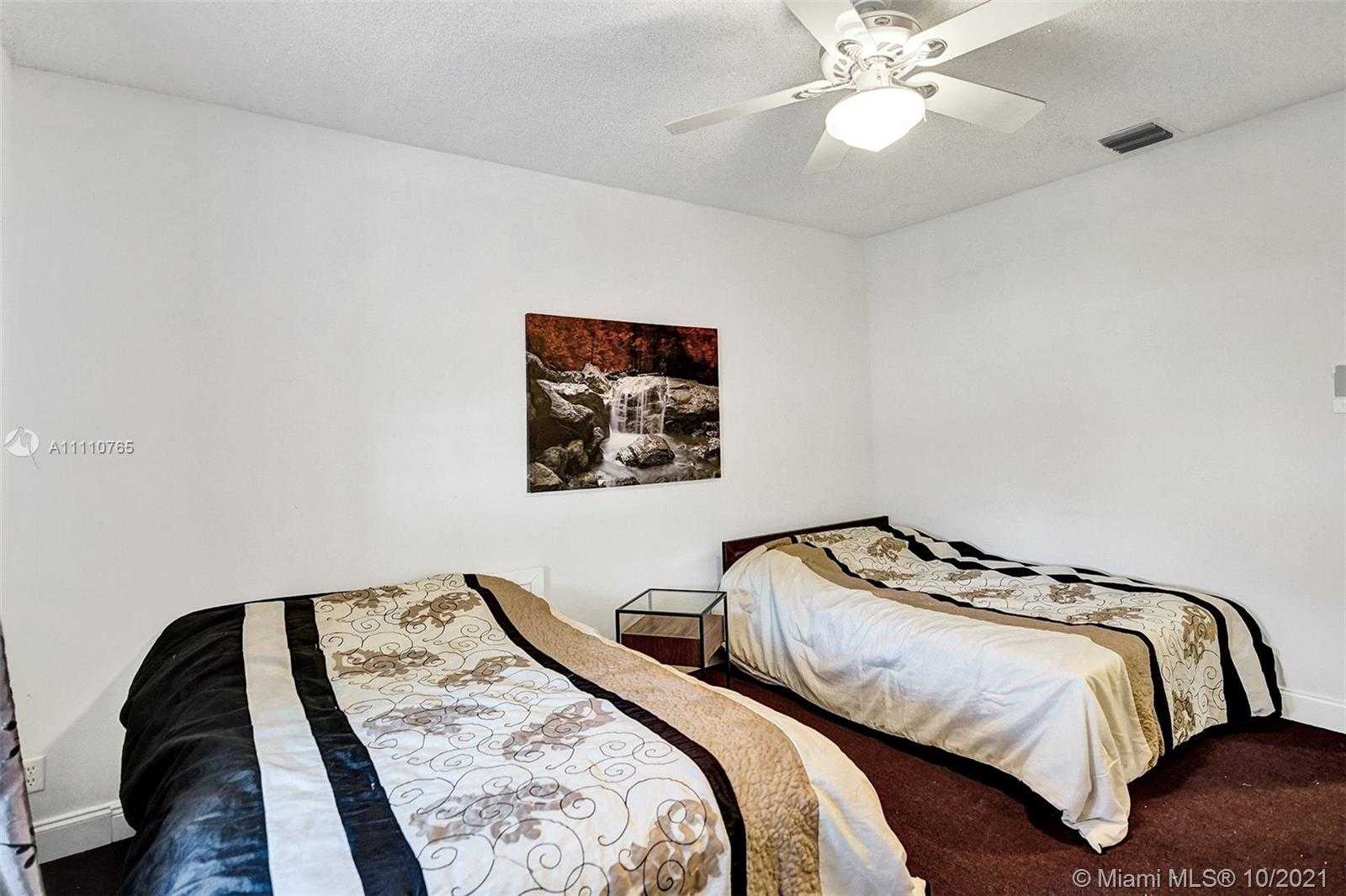 Small Image of 17150 NORTH EAST 10TH AVE, Miami Number 62