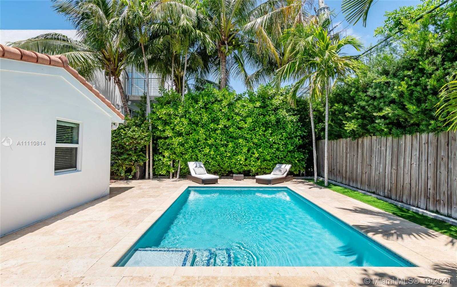 Small Image of 145 HAMPTON LN, Key Biscayne Number 29