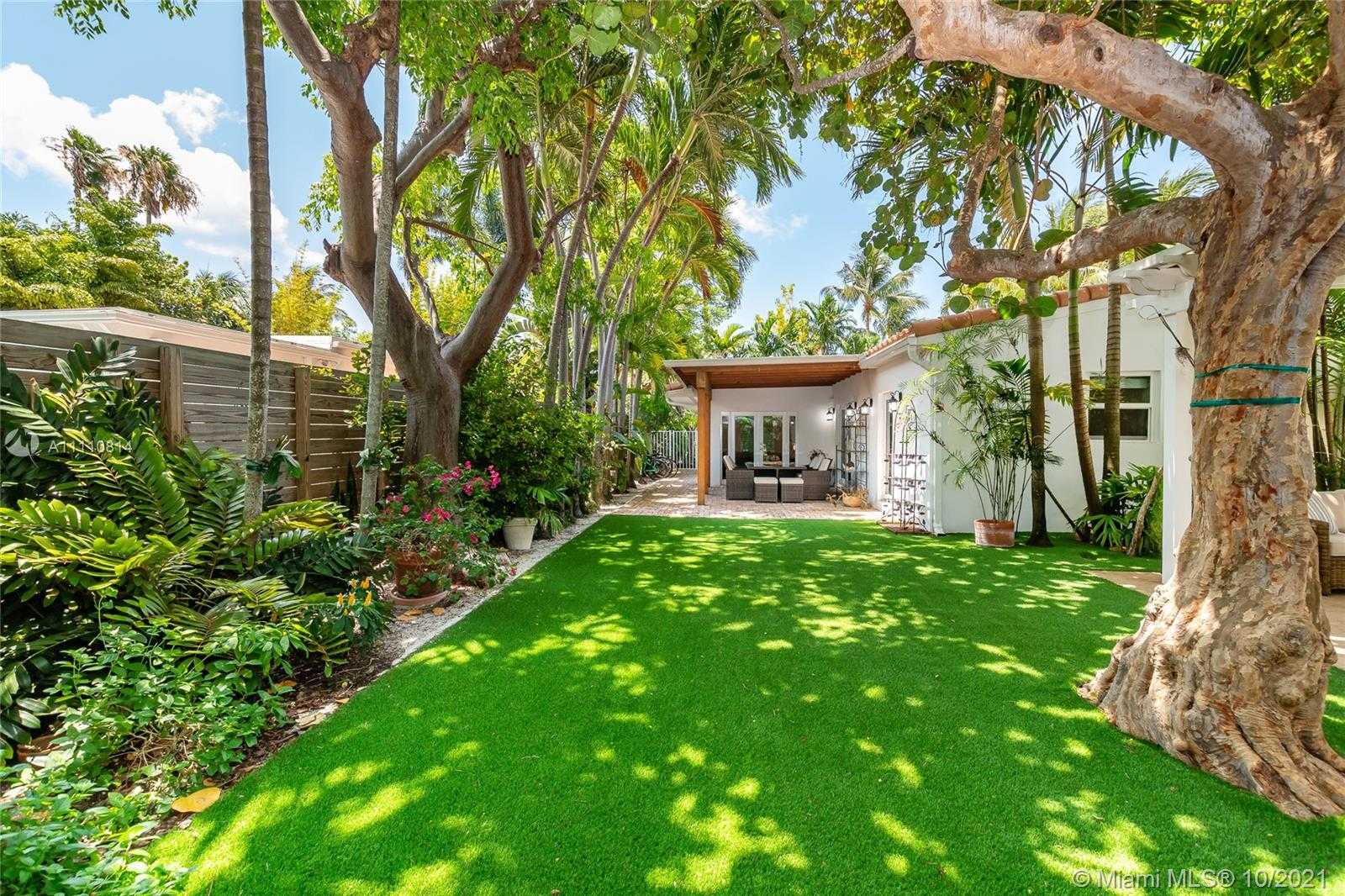 Small Image of 145 HAMPTON LN, Key Biscayne Number 31