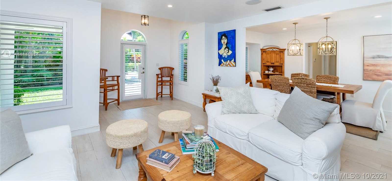 Small Image of 145 HAMPTON LN, Key Biscayne Number 4