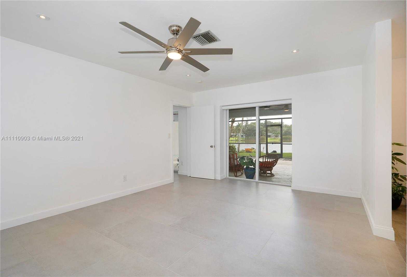 Small Image of 5025 SOUTH WEST 65TH AVE, Miami Number 26