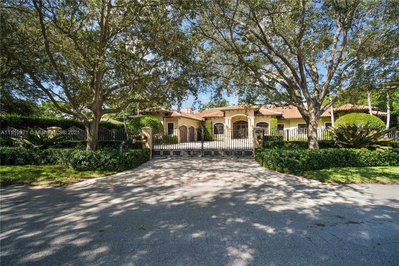 Small Image of 13120 SOUTH WEST 80TH AVE, Pinecrest Number 2