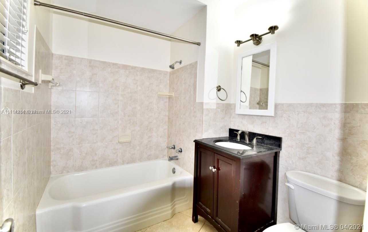 Small Image of 2632 NORTH EAST 24TH ST, Fort Lauderdale Number 11