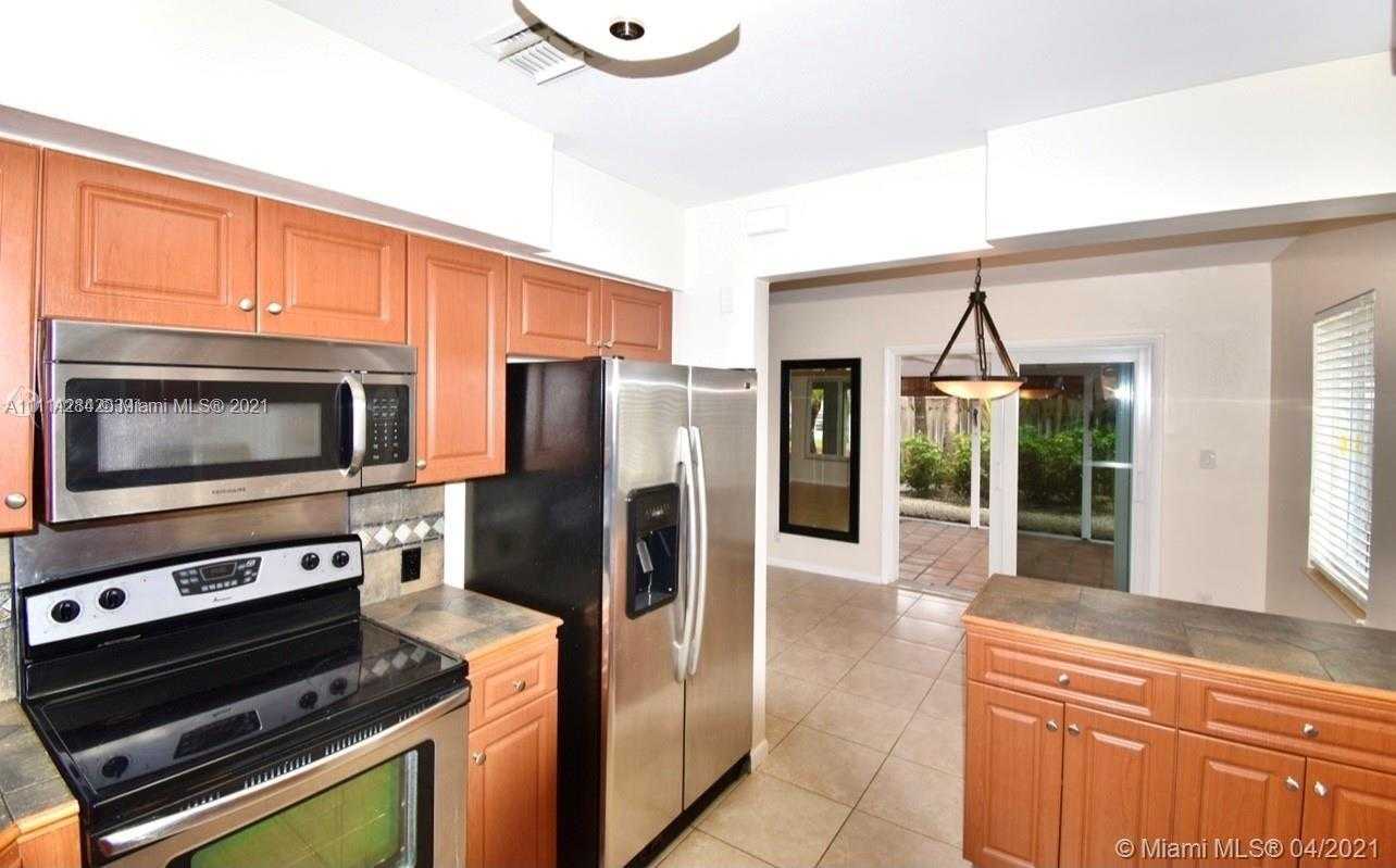 Small Image of 2632 NORTH EAST 24TH ST, Fort Lauderdale Number 5