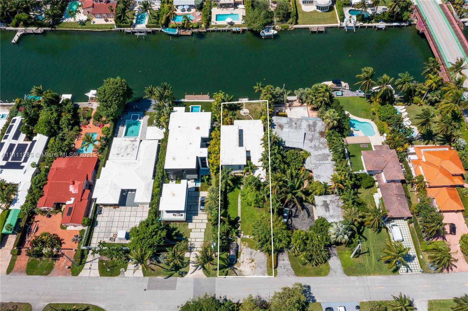 Small Image of 4606 PRAIRIE AVE, Miami Beach Number 3