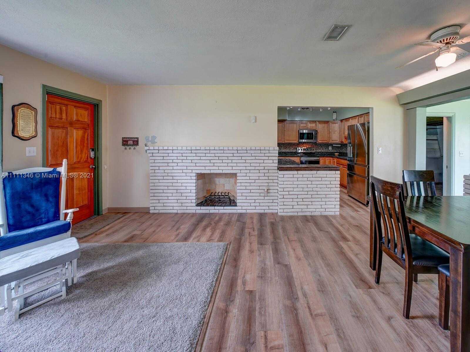 Small Image of 7561 EATON ST, Hollywood Number 14