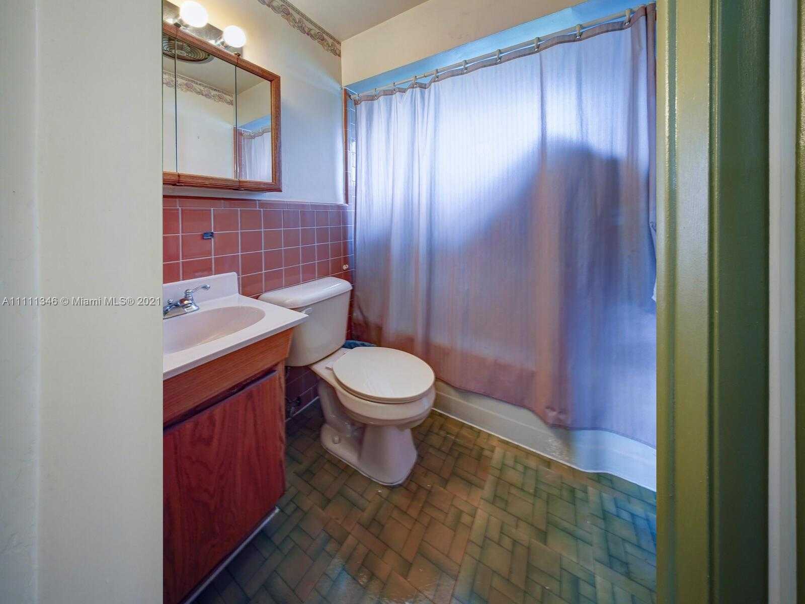 Small Image of 7561 EATON ST, Hollywood Number 22