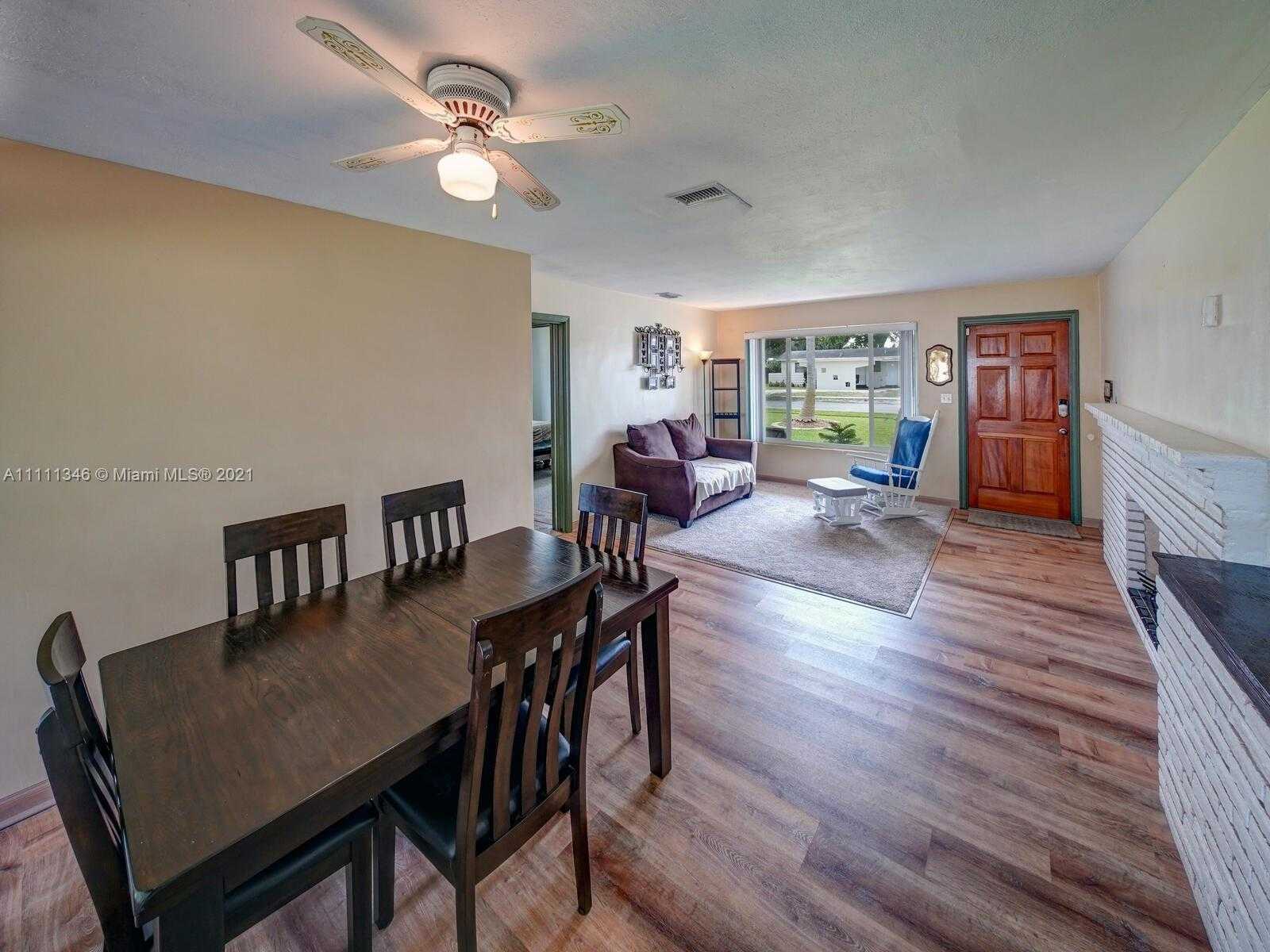 Small Image of 7561 EATON ST, Hollywood Number 8
