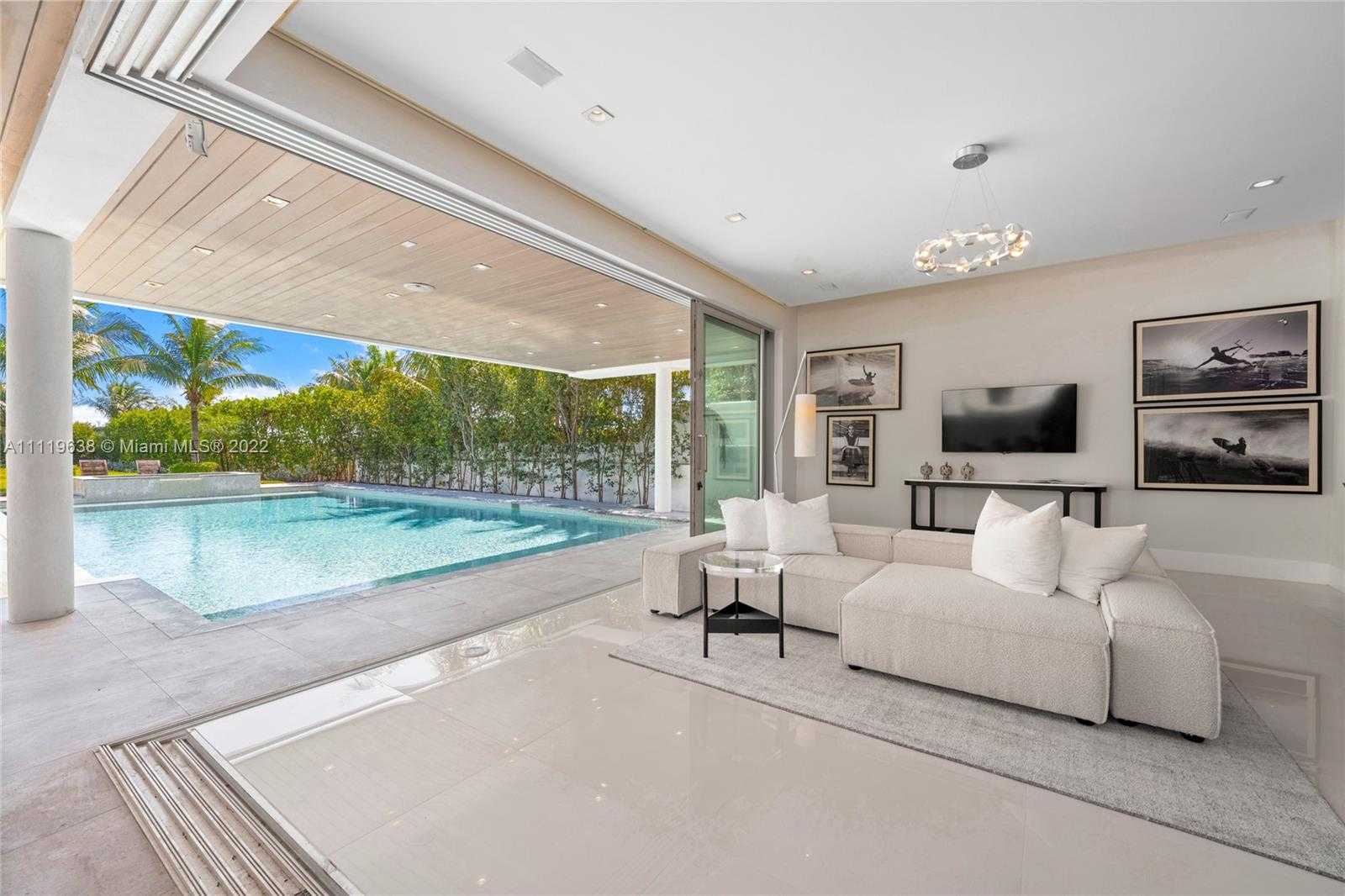 Small Image of 7833 Atlantic Way, Miami Beach, FL 33141, USA Number 21