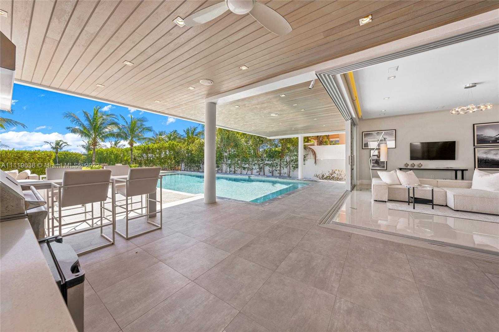 Small Image of 7833 Atlantic Way, Miami Beach, FL 33141, USA Number 24