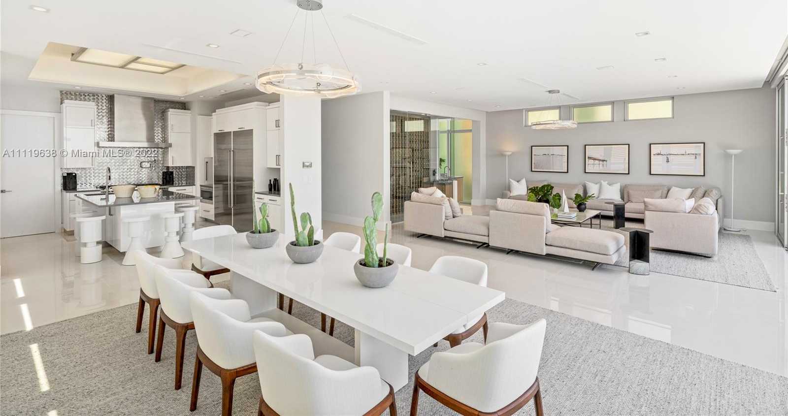 Small Image of 7833 Atlantic Way, Miami Beach, FL 33141, USA Number 36