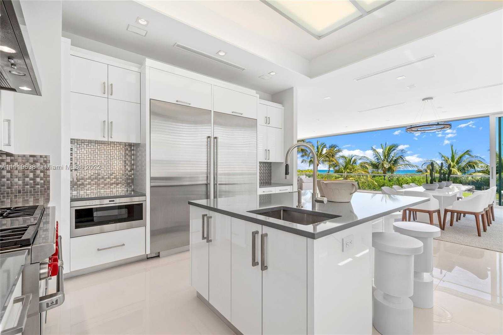 Small Image of 7833 Atlantic Way, Miami Beach, FL 33141, USA Number 37