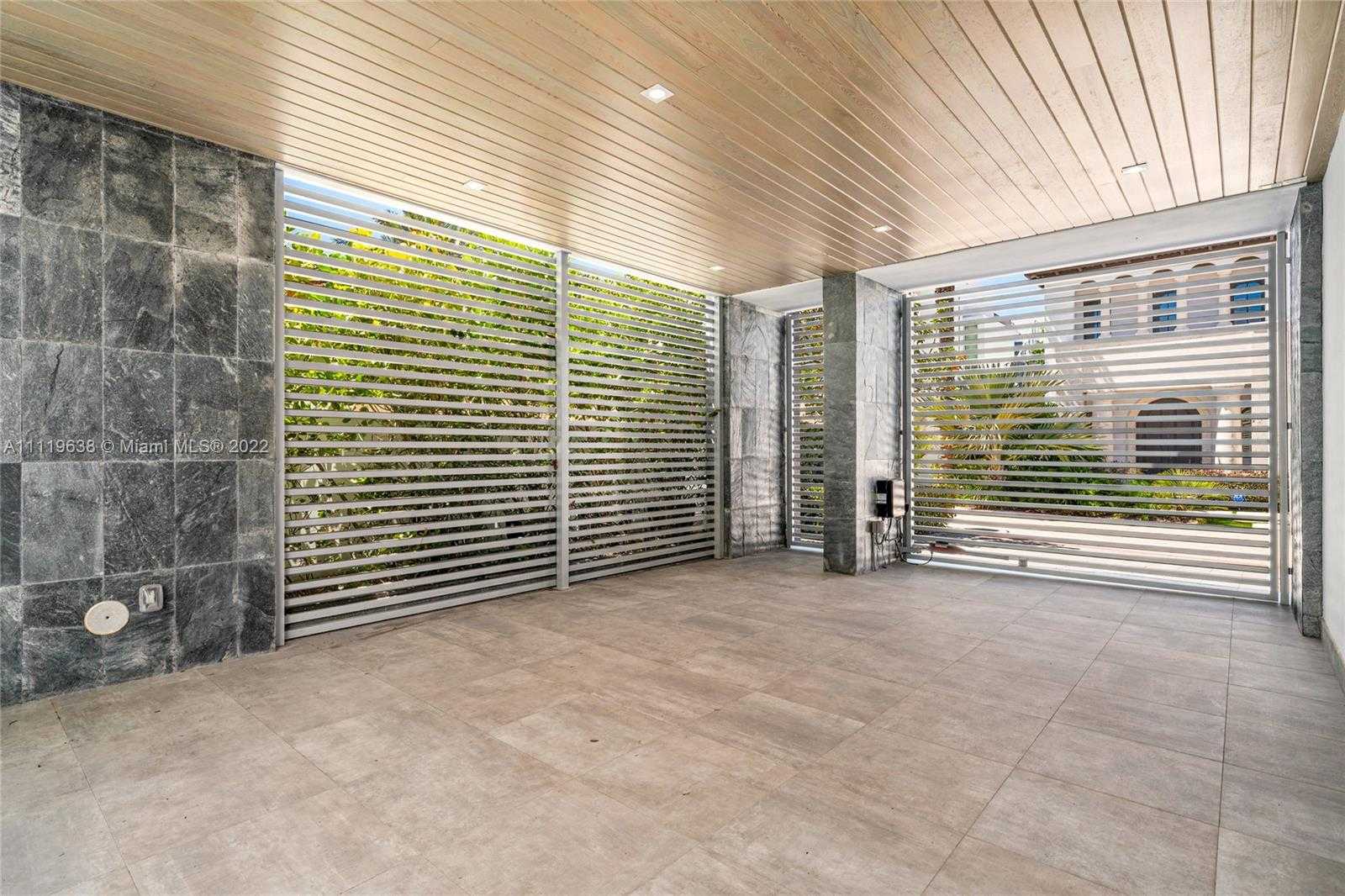 Small Image of 7833 Atlantic Way, Miami Beach, FL 33141, USA Number 5