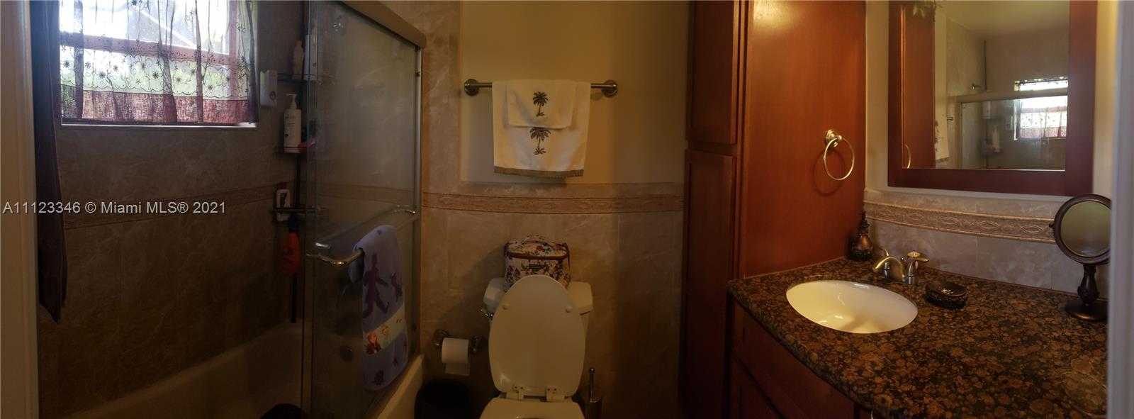 Small Image of 220 NW 41st St, Oakland Park, FL 33309, USA Number 11