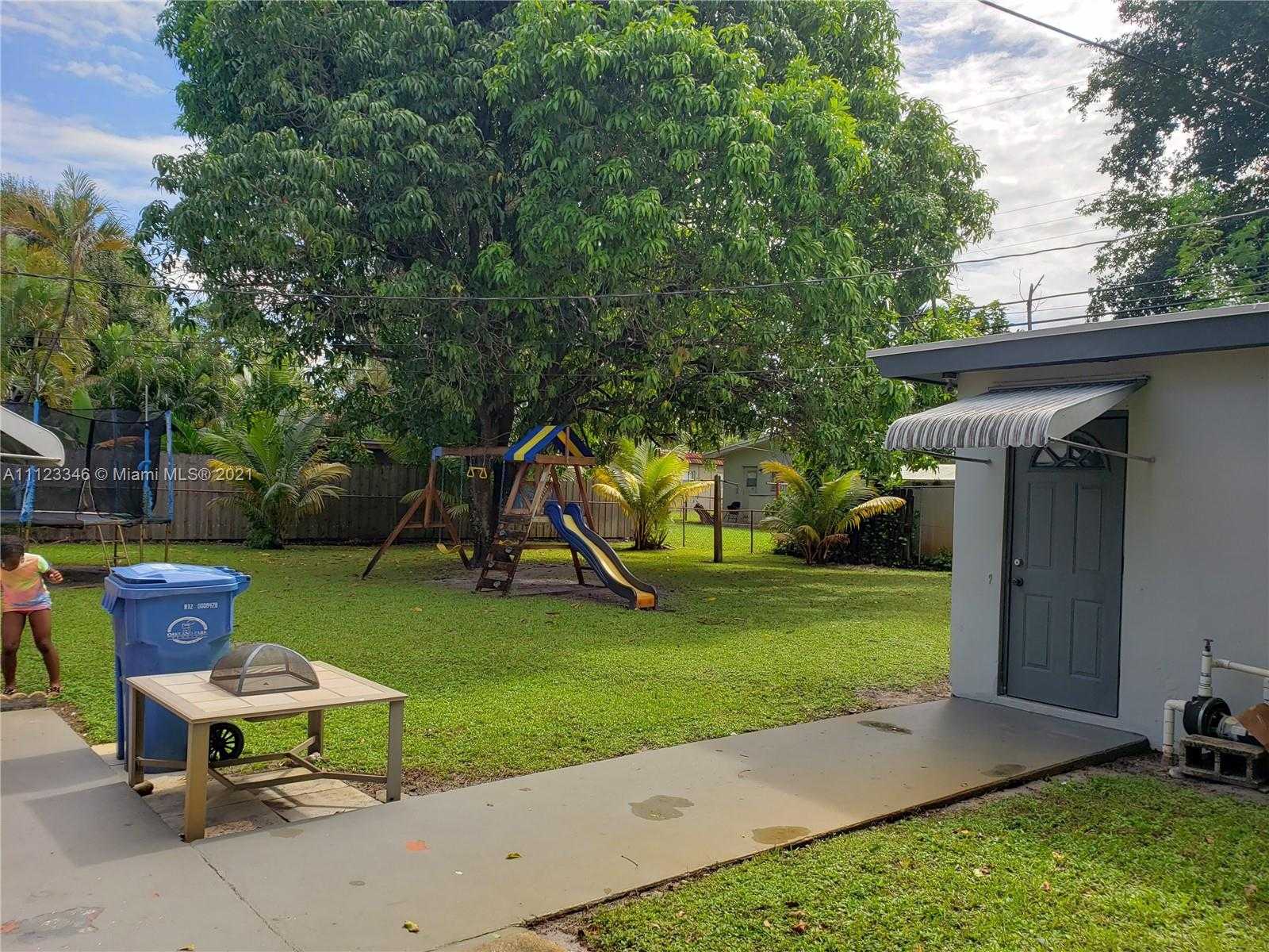 Small Image of 220 NW 41st St, Oakland Park, FL 33309, USA Number 38