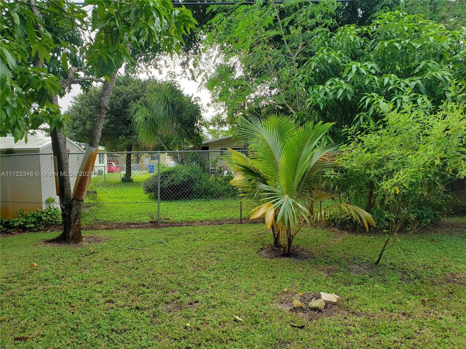 Small Image of 220 NW 41st St, Oakland Park, FL 33309, USA Number 39