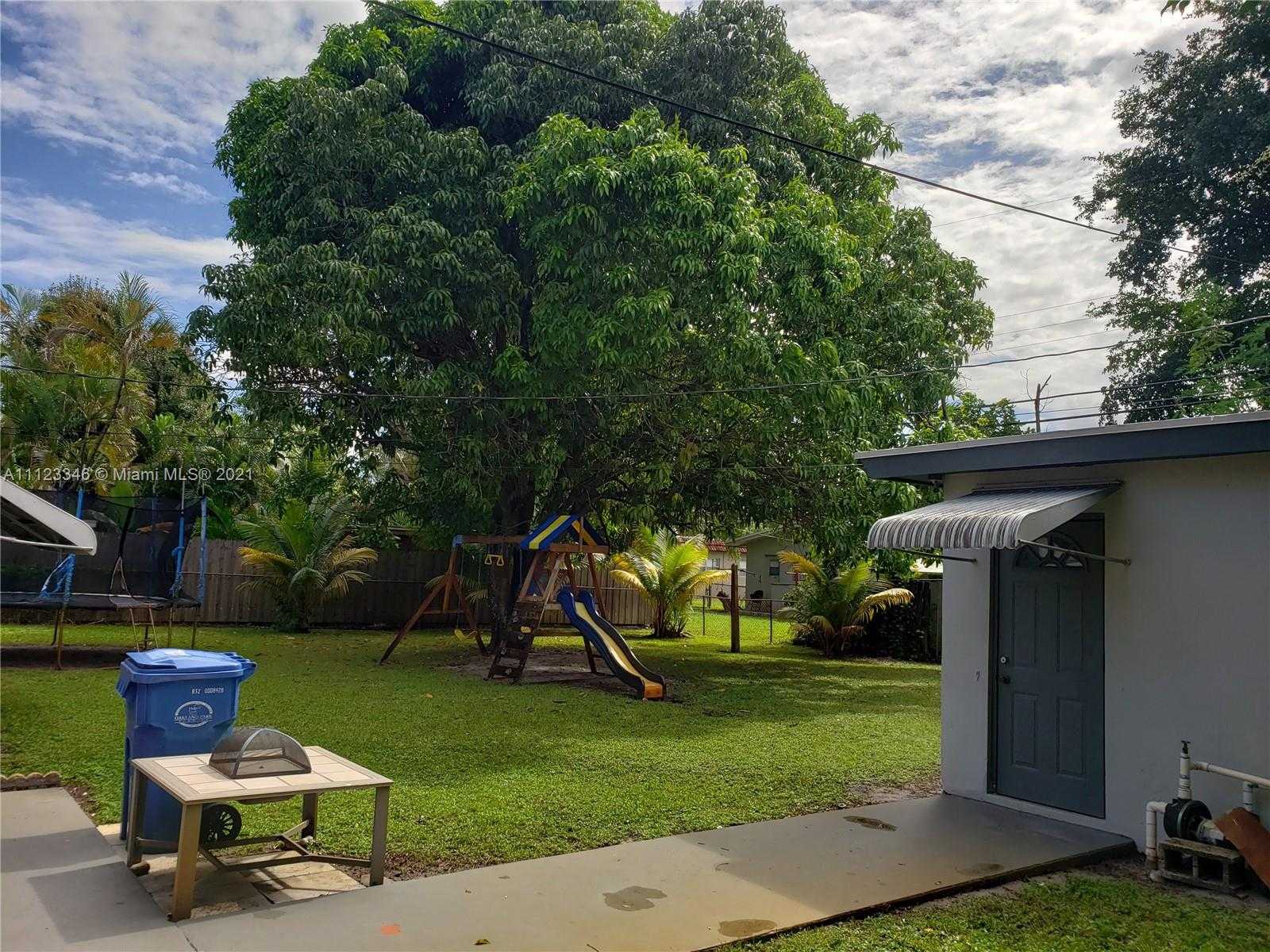 Small Image of 220 NW 41st St, Oakland Park, FL 33309, USA Number 50