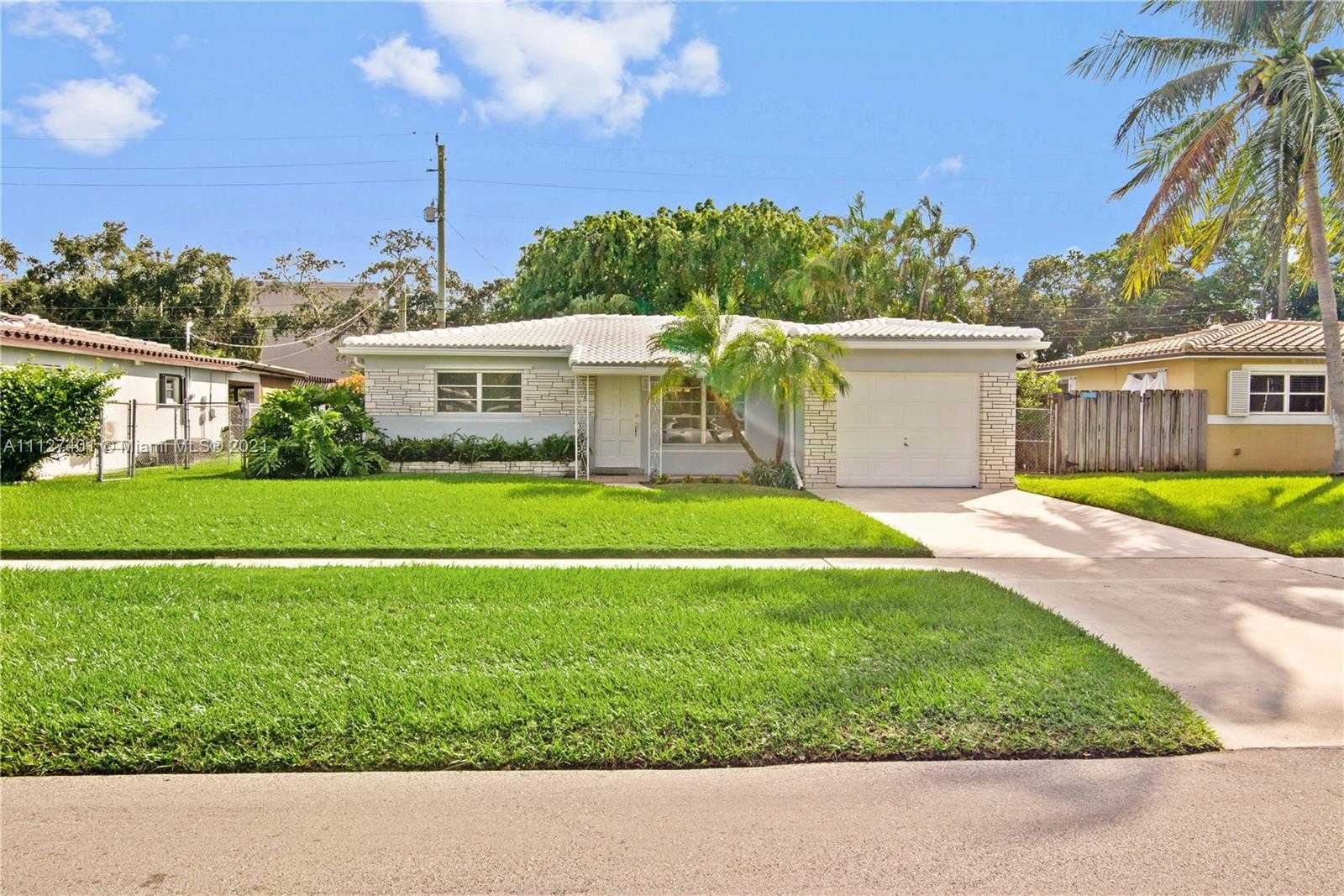 Small Image of 3234 Pierce St, Hollywood, FL 33021, USA Number 26