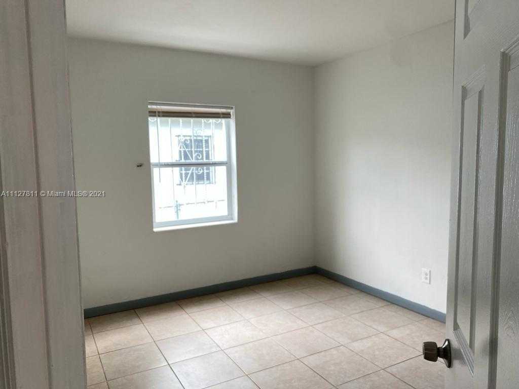 Small Image of 811 NW 116th St, Miami, FL 33168, USA Number 15