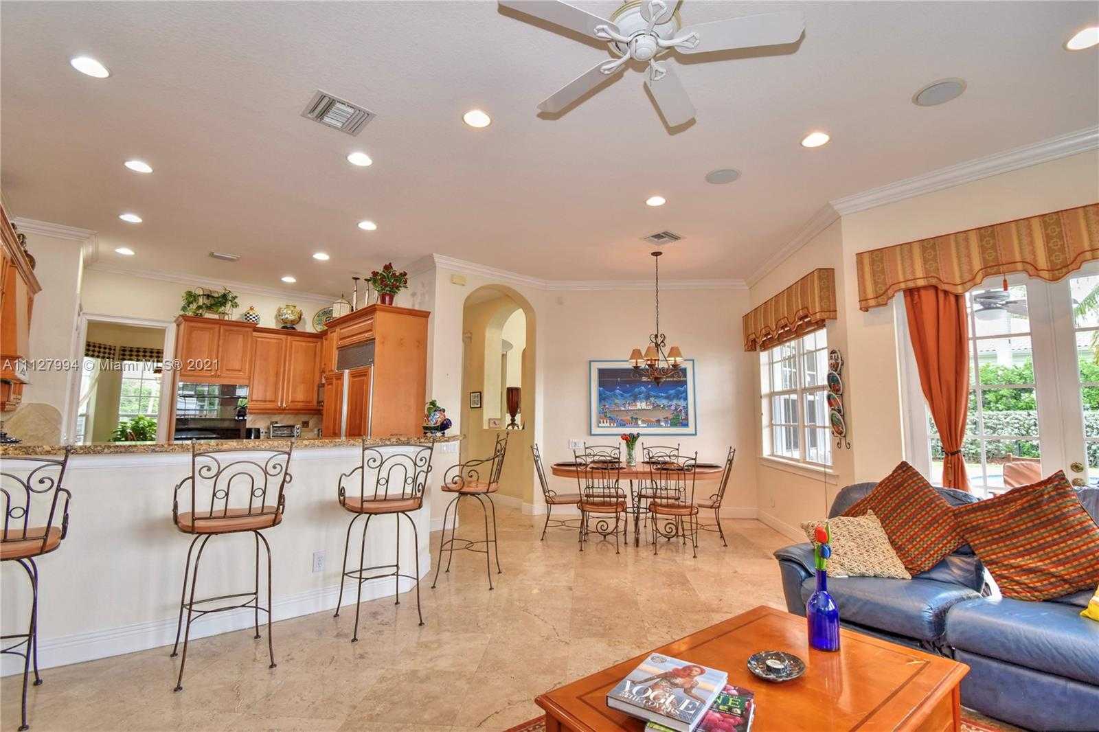 Small Image of 1031 Harbor Ct, Hollywood, FL 33019, USA Number 33