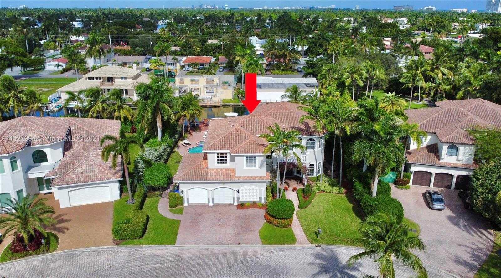 Small Image of 1031 Harbor Ct, Hollywood, FL 33019, USA Number 62