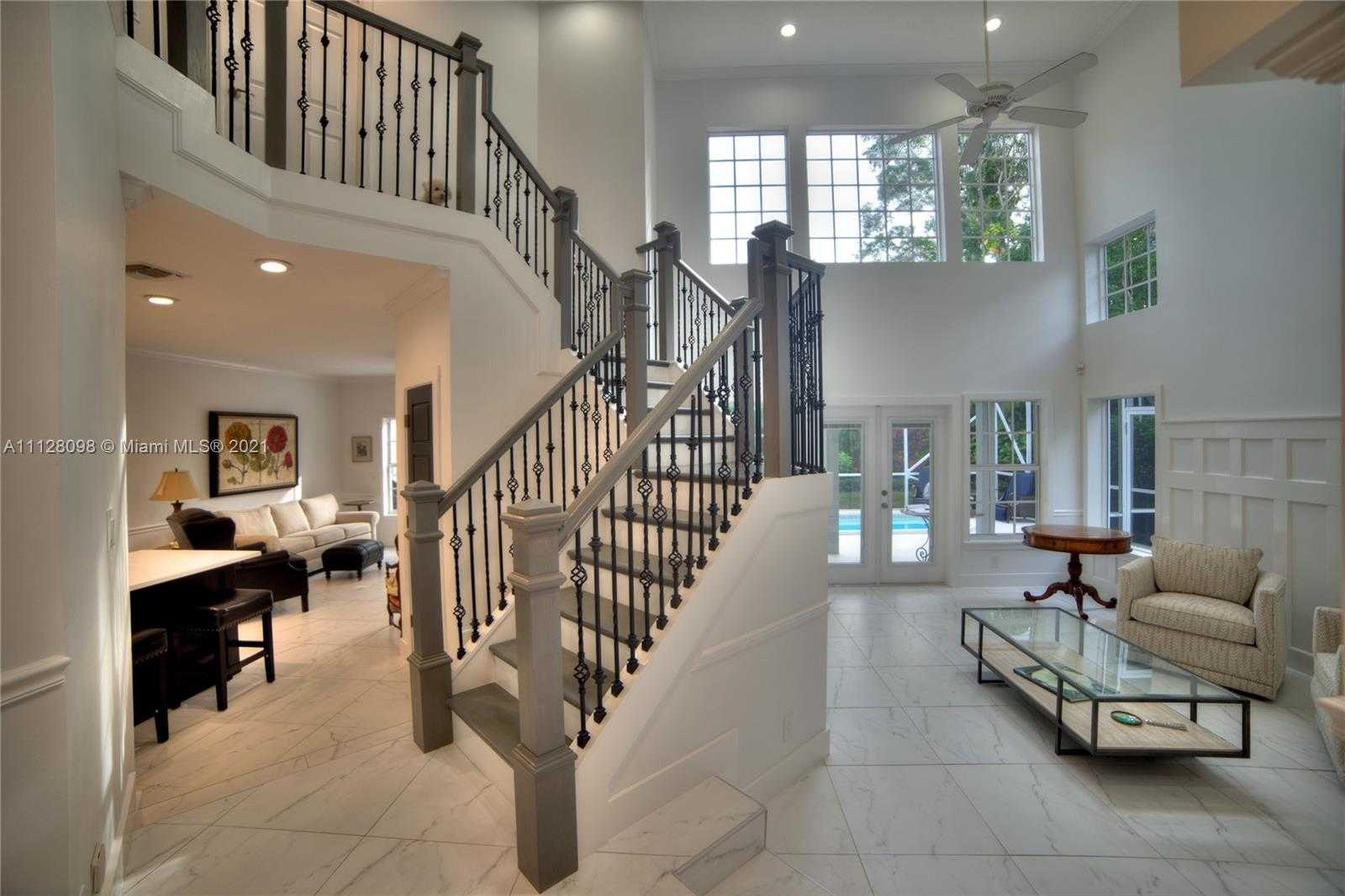 Small Image of 8 Grand Bay Cir, North Palm Beach, FL 33408, USA Number 12