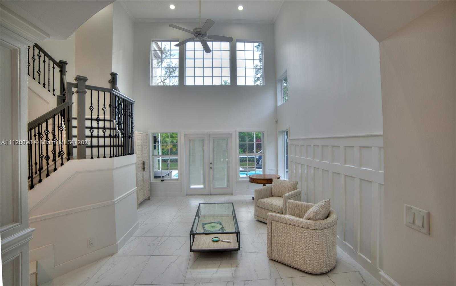 Small Image of 8 Grand Bay Cir, North Palm Beach, FL 33408, USA Number 13