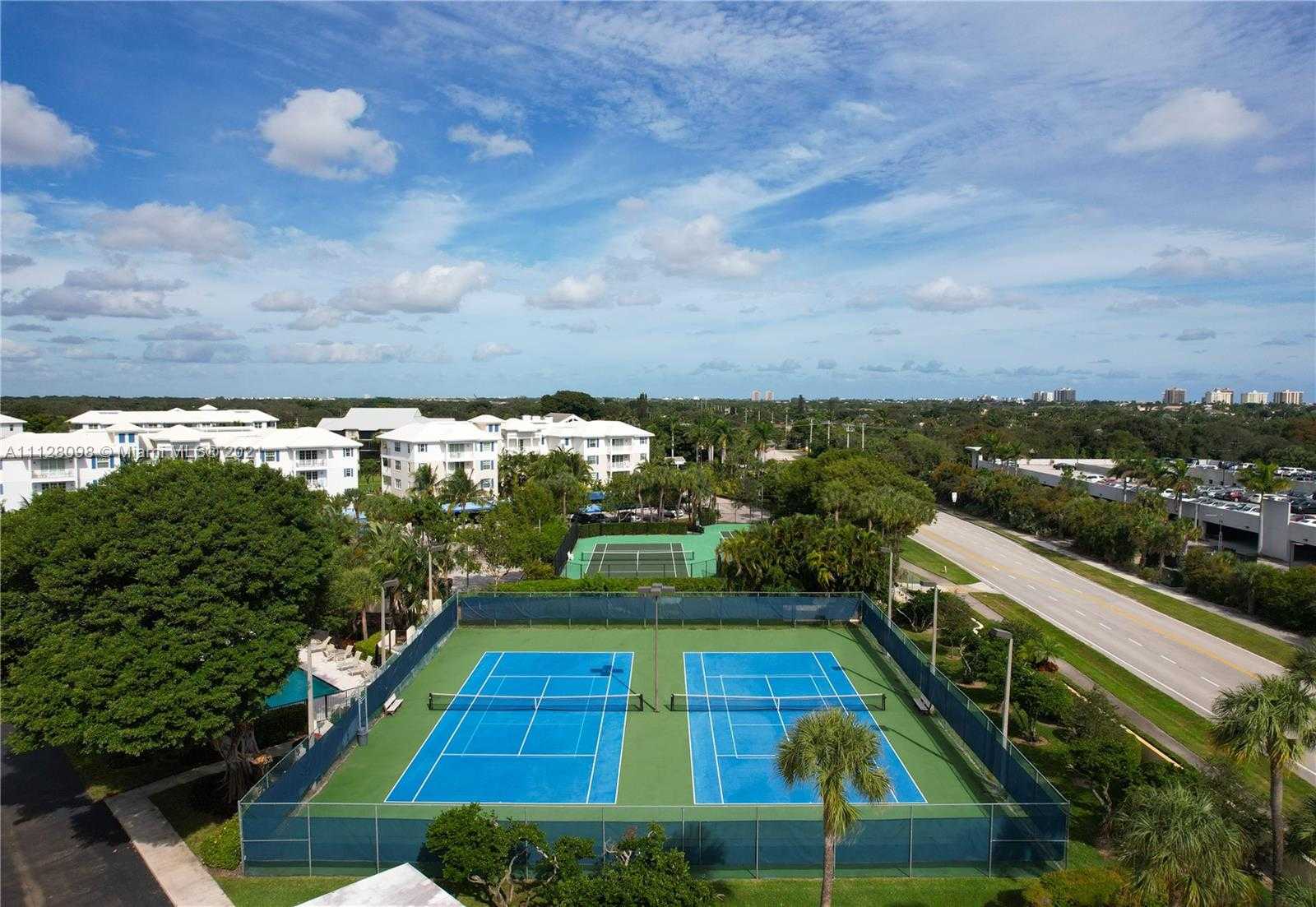 Small Image of 8 Grand Bay Cir, North Palm Beach, FL 33408, USA Number 39
