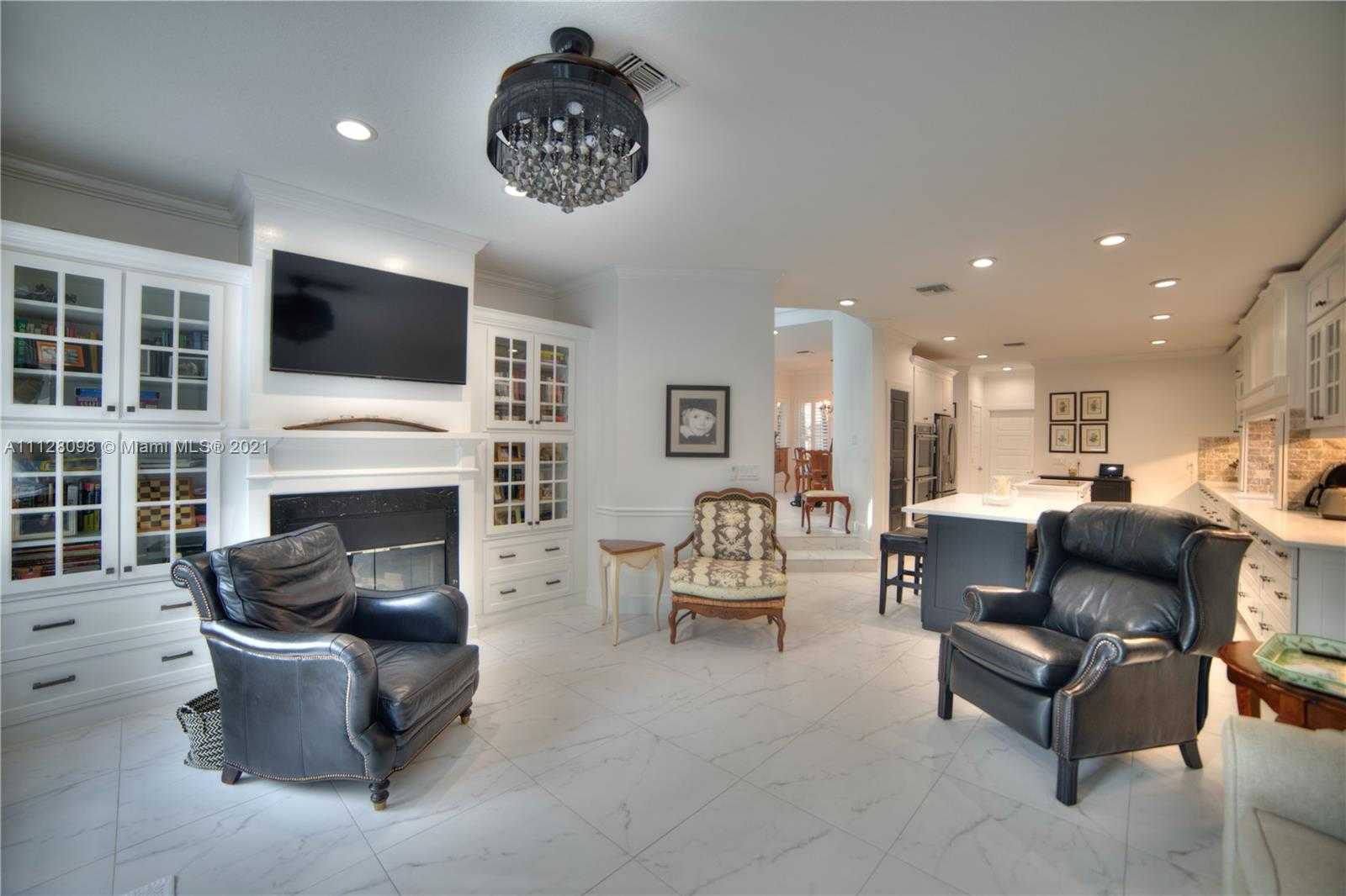 Small Image of 8 Grand Bay Cir, North Palm Beach, FL 33408, USA Number 9