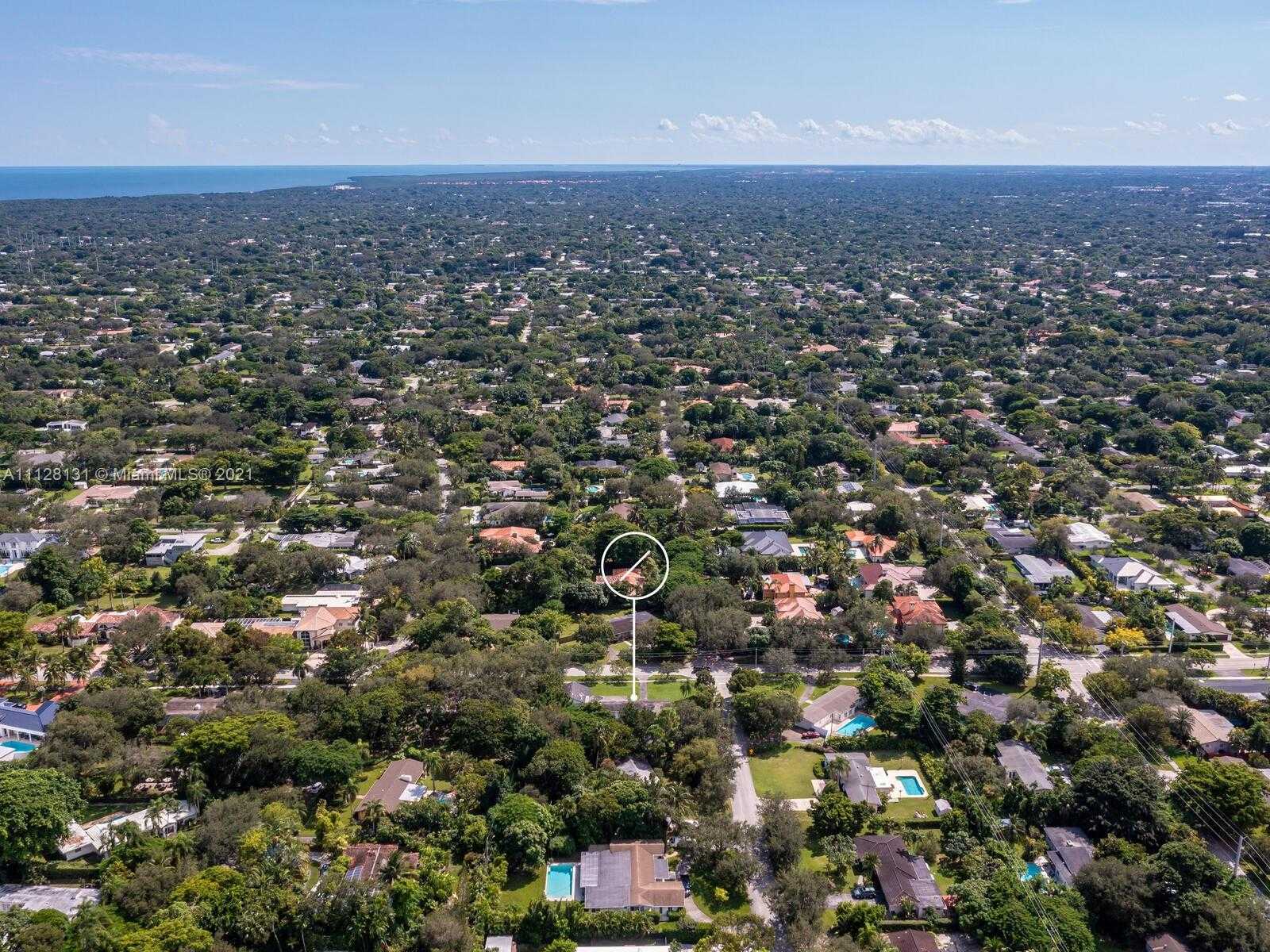 Small Image of 8045 SW 128th St, Miami, FL 33156, USA Number 20