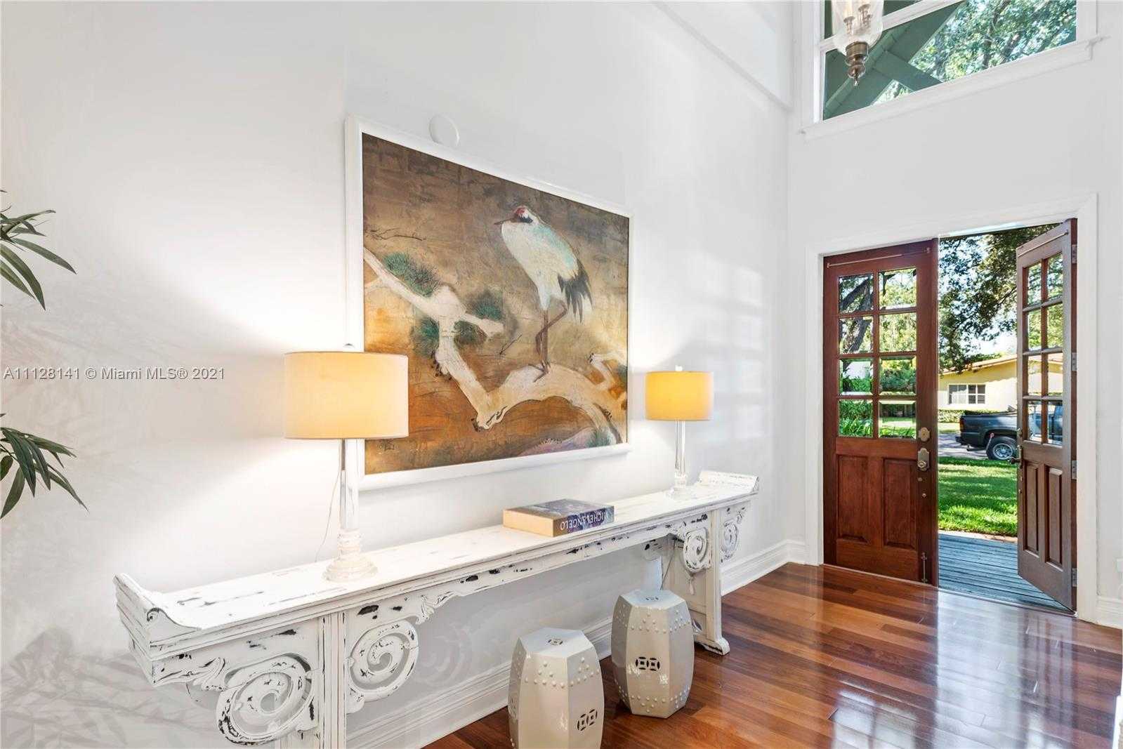 Small Image of 7901 SW 52nd Ct, Miami, FL 33143, USA Number 3