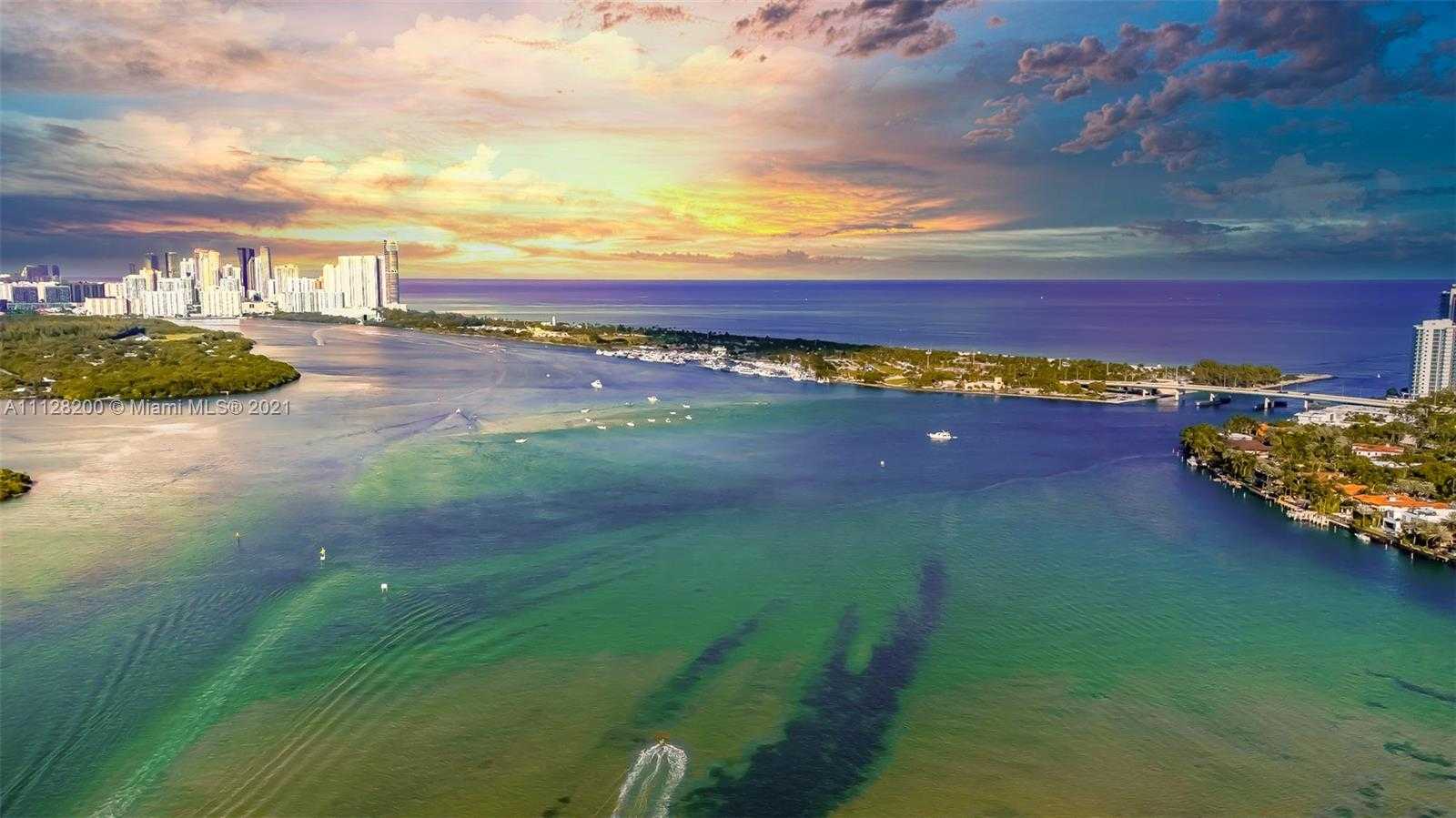 Small Image of 10321 E Broadview Dr, Bay Harbor Islands, FL 33154, USA Number 19