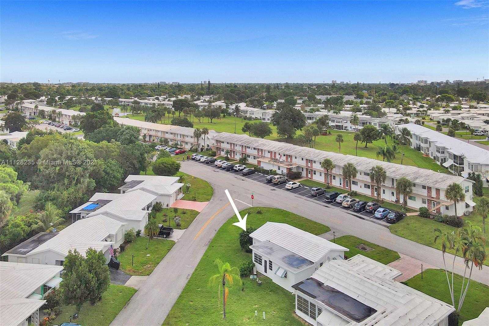Small Image of 2641 W Golf Blvd, Pompano Beach, FL 33064, USA Number 40