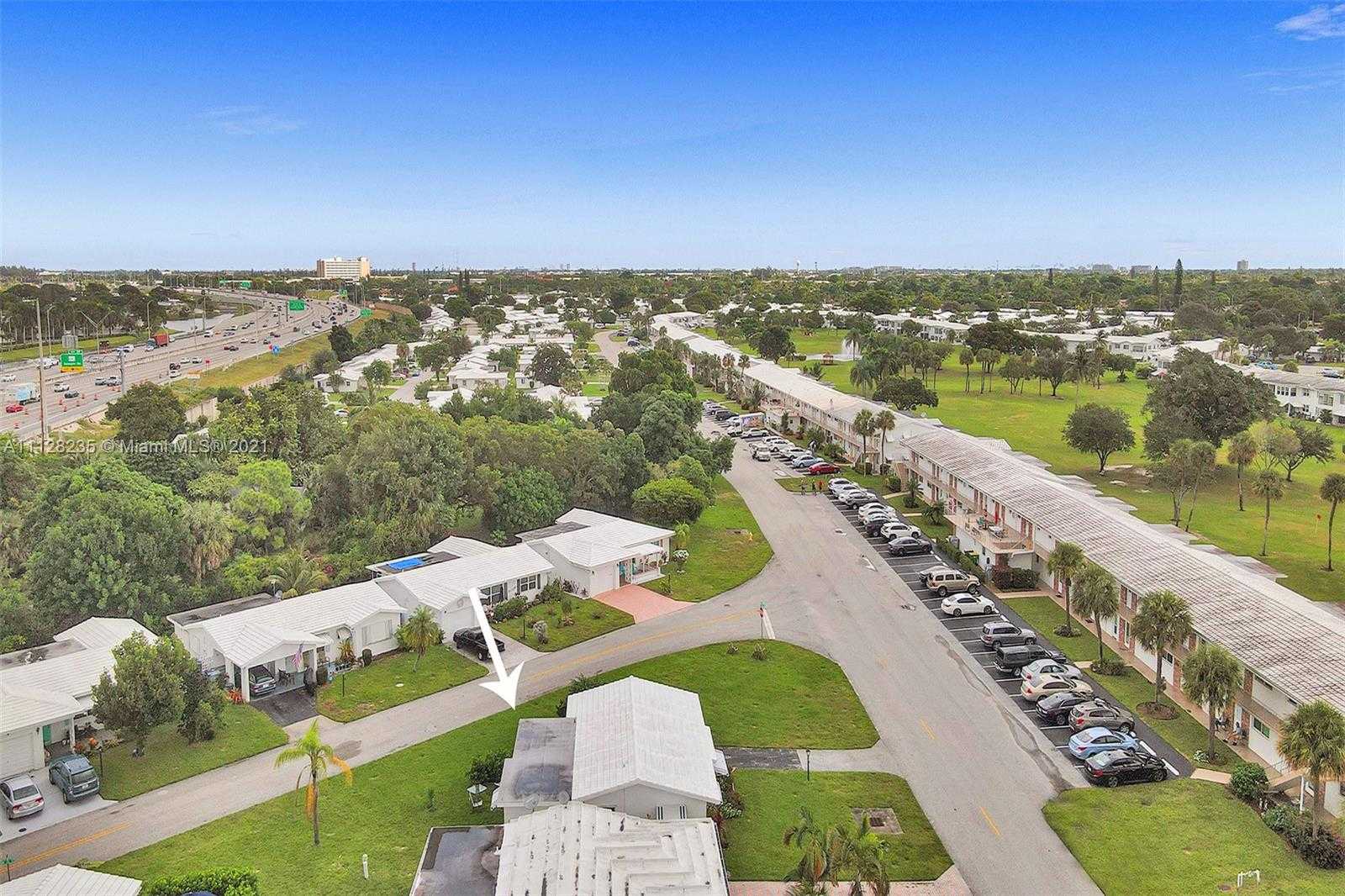 Small Image of 2641 W Golf Blvd, Pompano Beach, FL 33064, USA Number 41