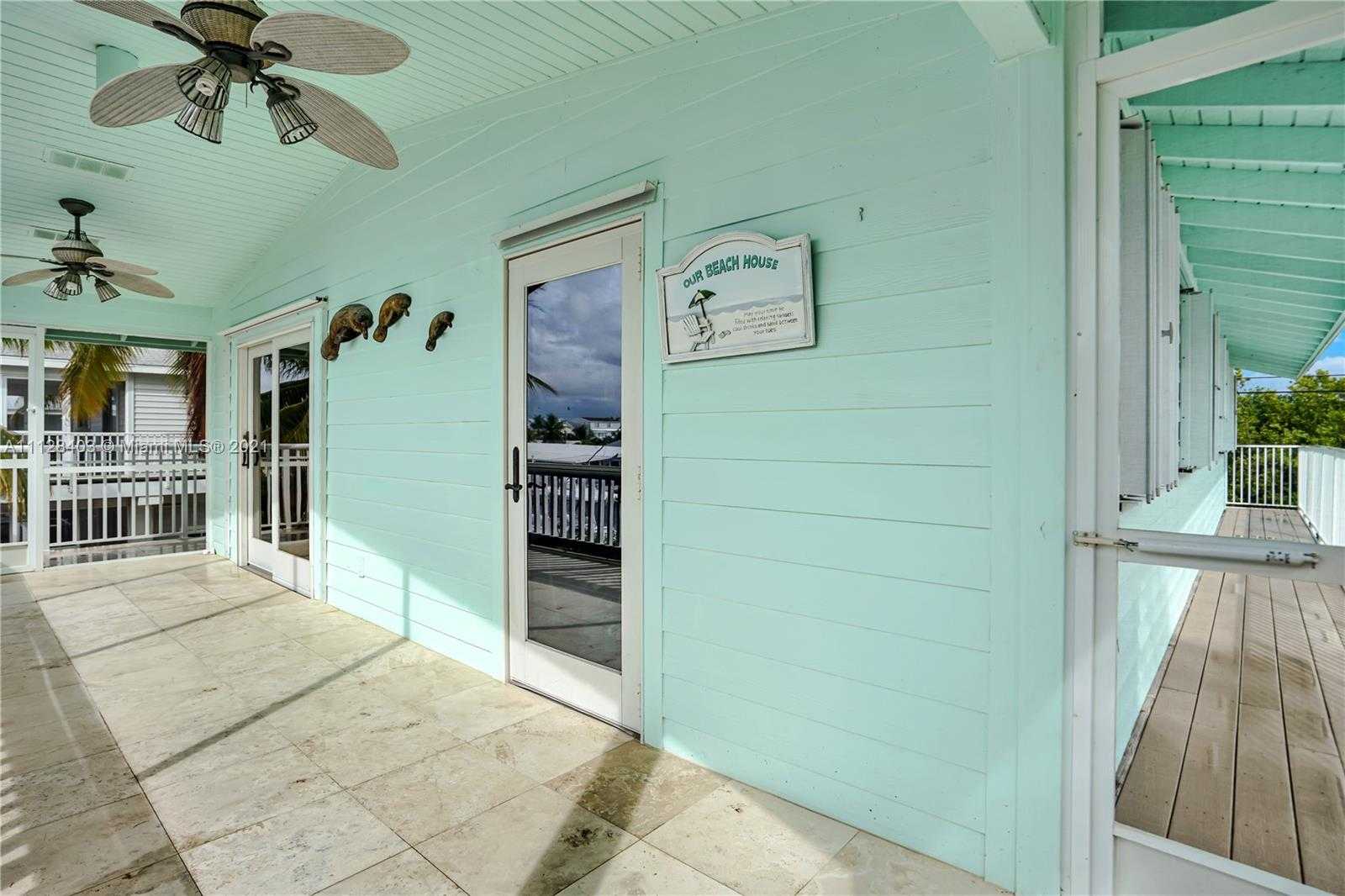 Small Image of 14 Mangrove Ln, Key Largo, FL 33037, USA Number 16