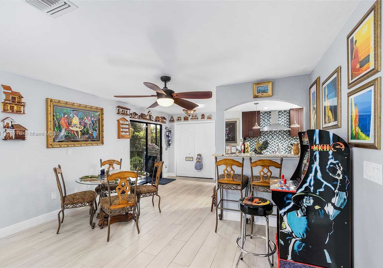 Small Image of 27109 Holly Ln, Bonita Springs, FL 34135, USA Number 14