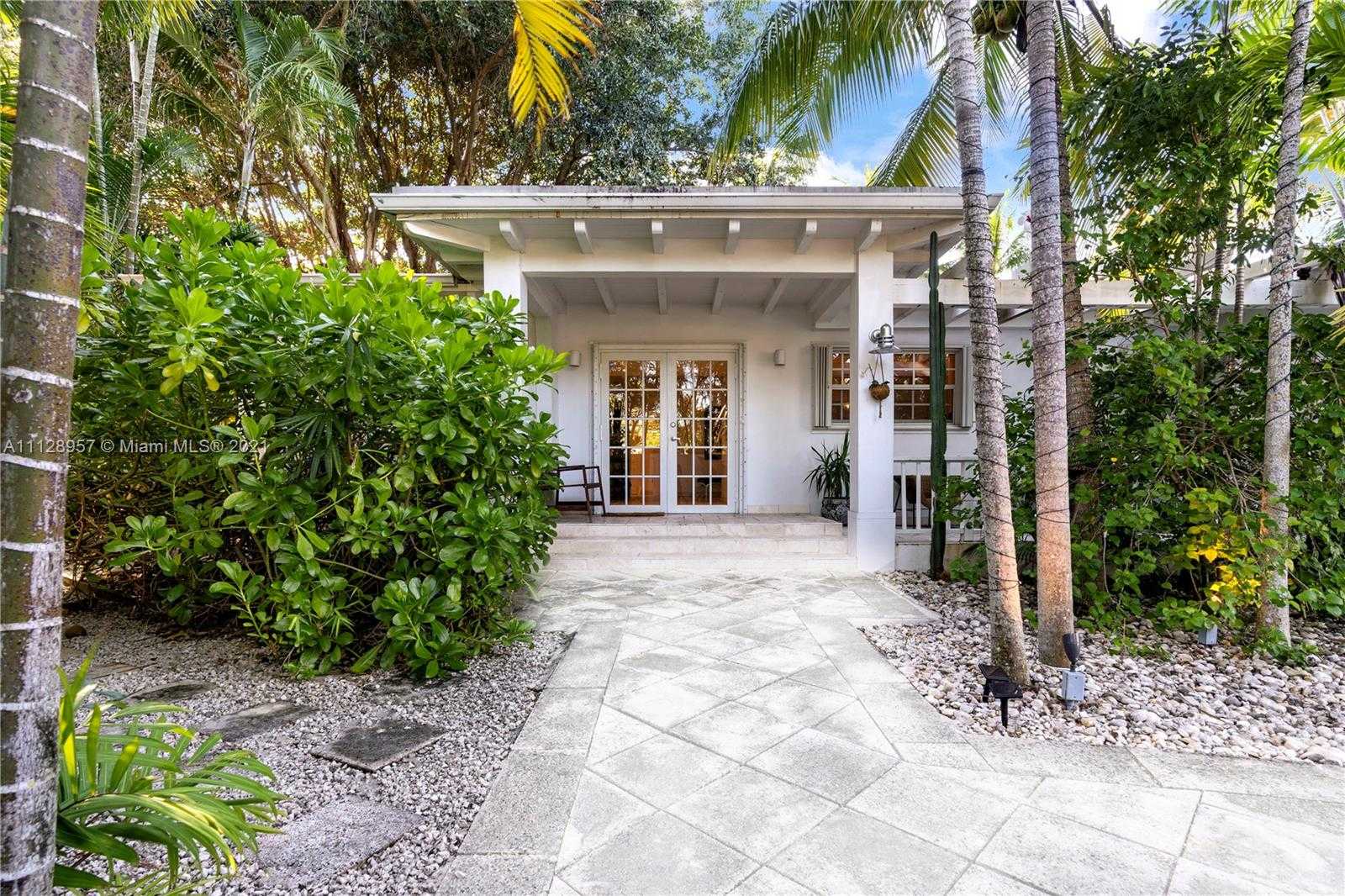Small Image of 950 NE 75th St, Miami, FL 33138, USA Number 20