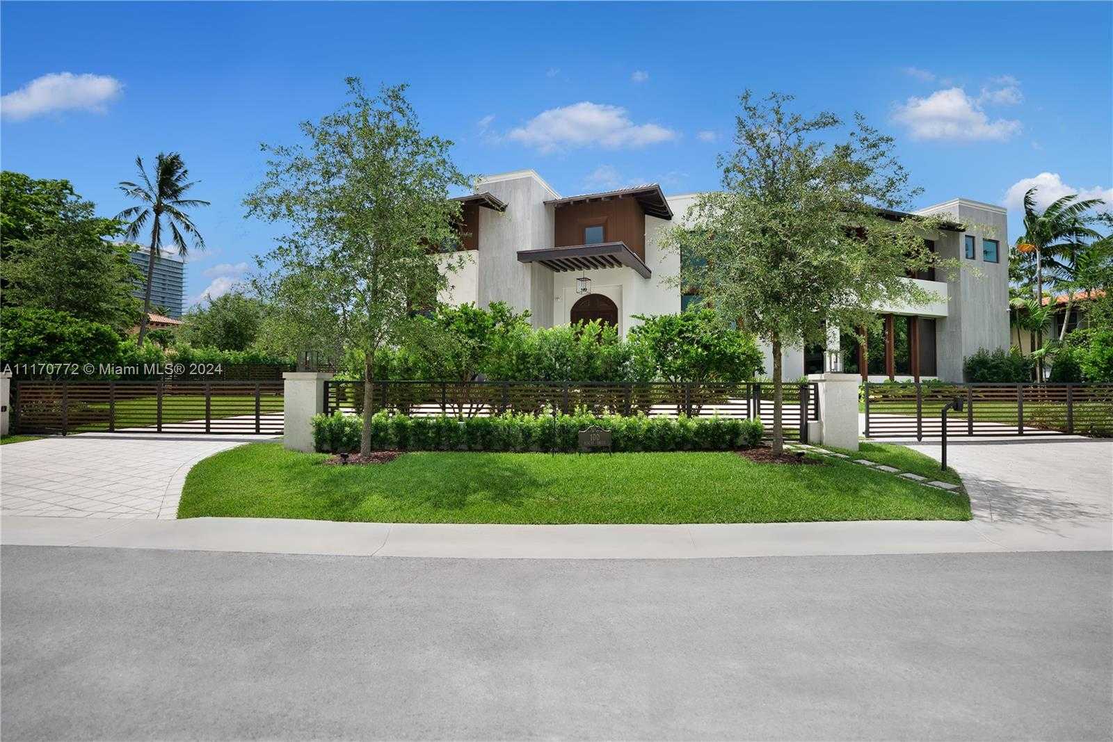Small Image of 100 BISCAY DR, Bal Harbour Number 21