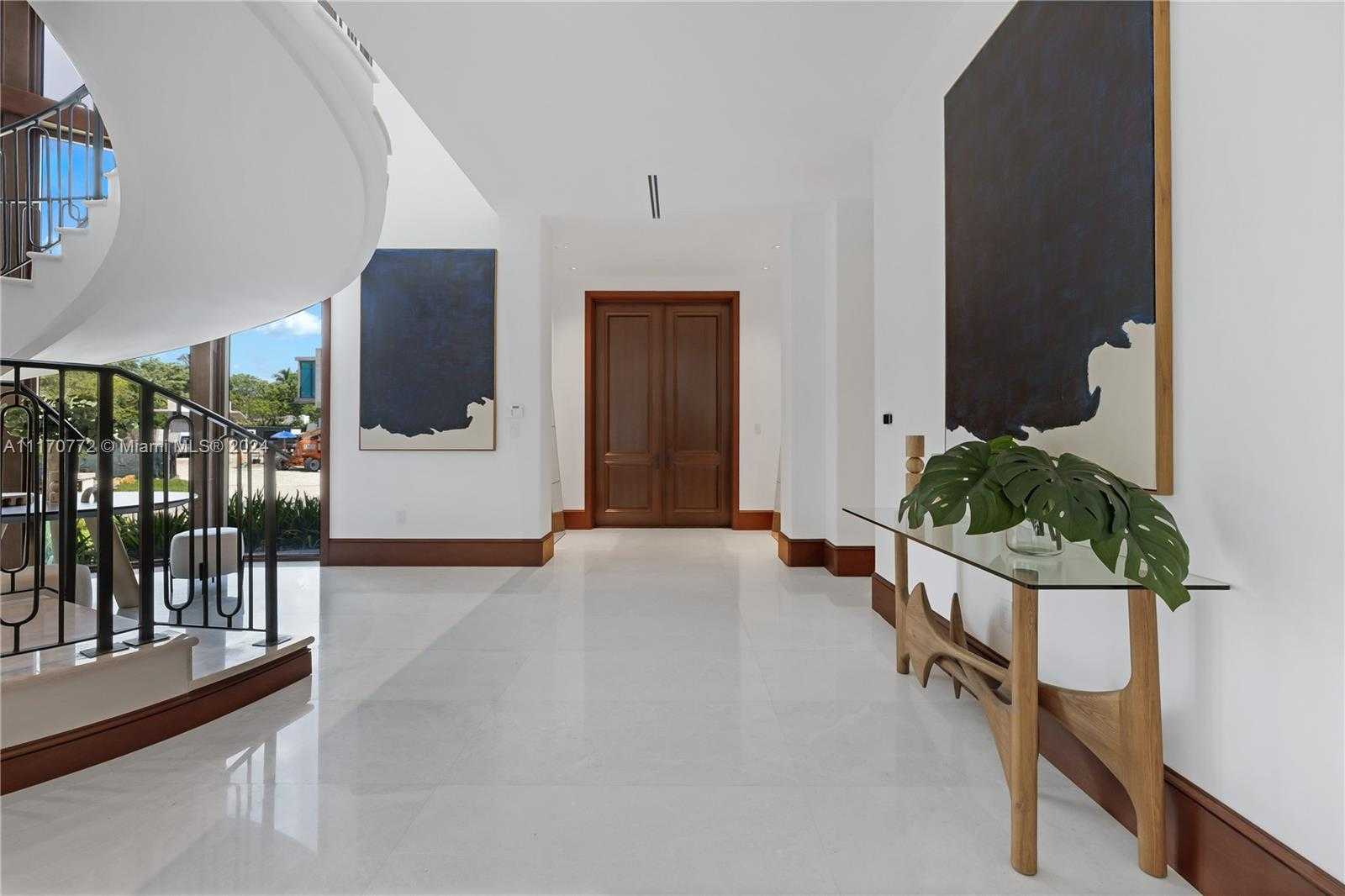 Small Image of 100 BISCAY DR, Bal Harbour Number 28
