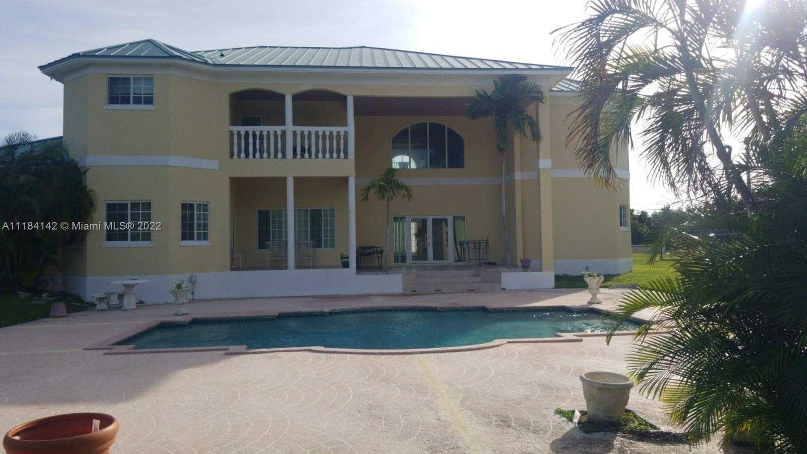 Small Image of 6 BAHAMA, Out of City Number 6