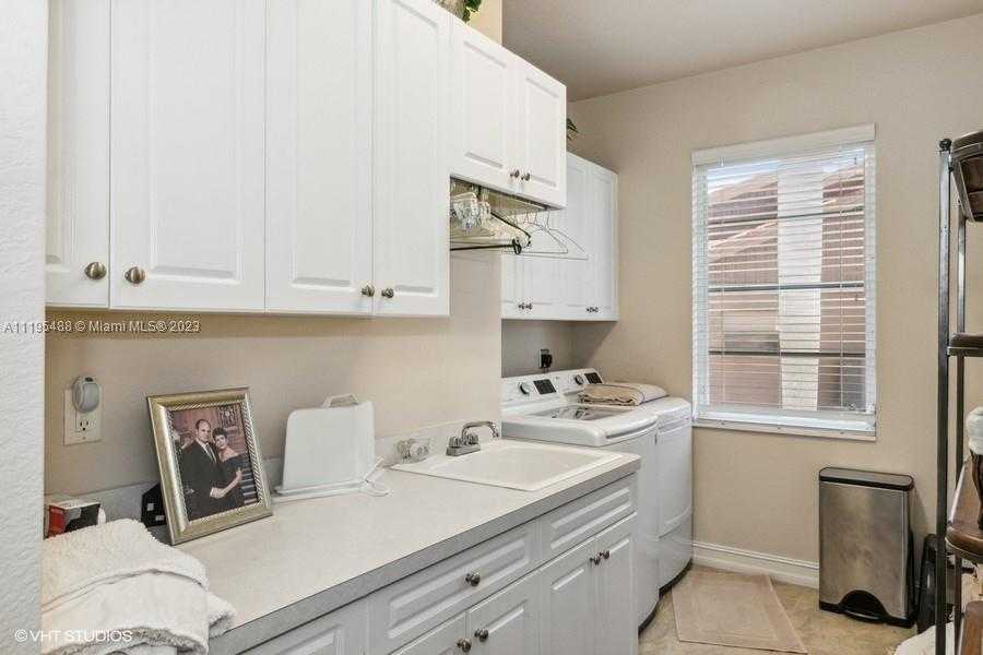 Small Image of 1524 COLUMBIAN DRIVE, Punta Gorda Number 39